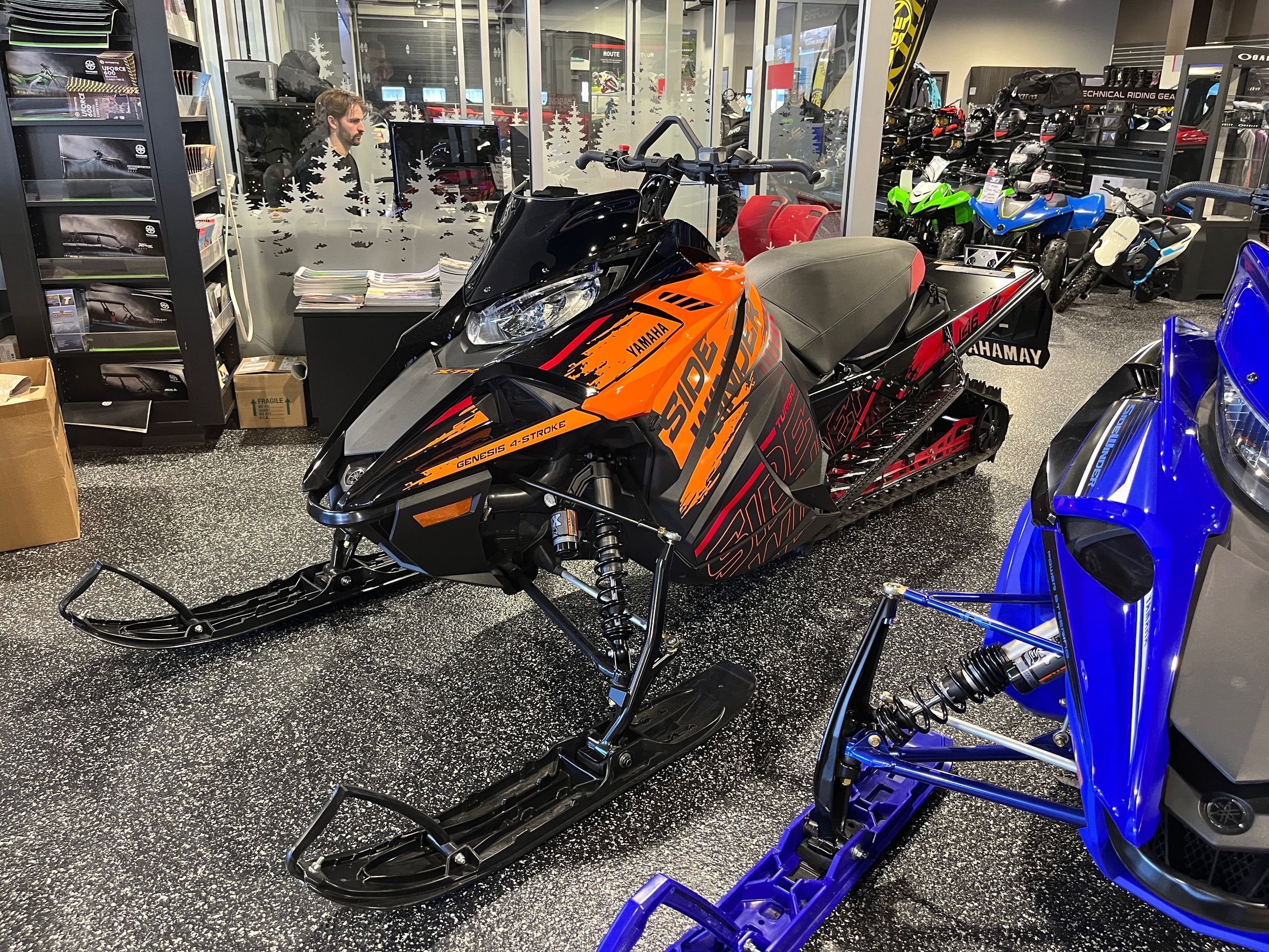 2025 Yamaha SIDEWINDER XTX SE 146 2 pouces