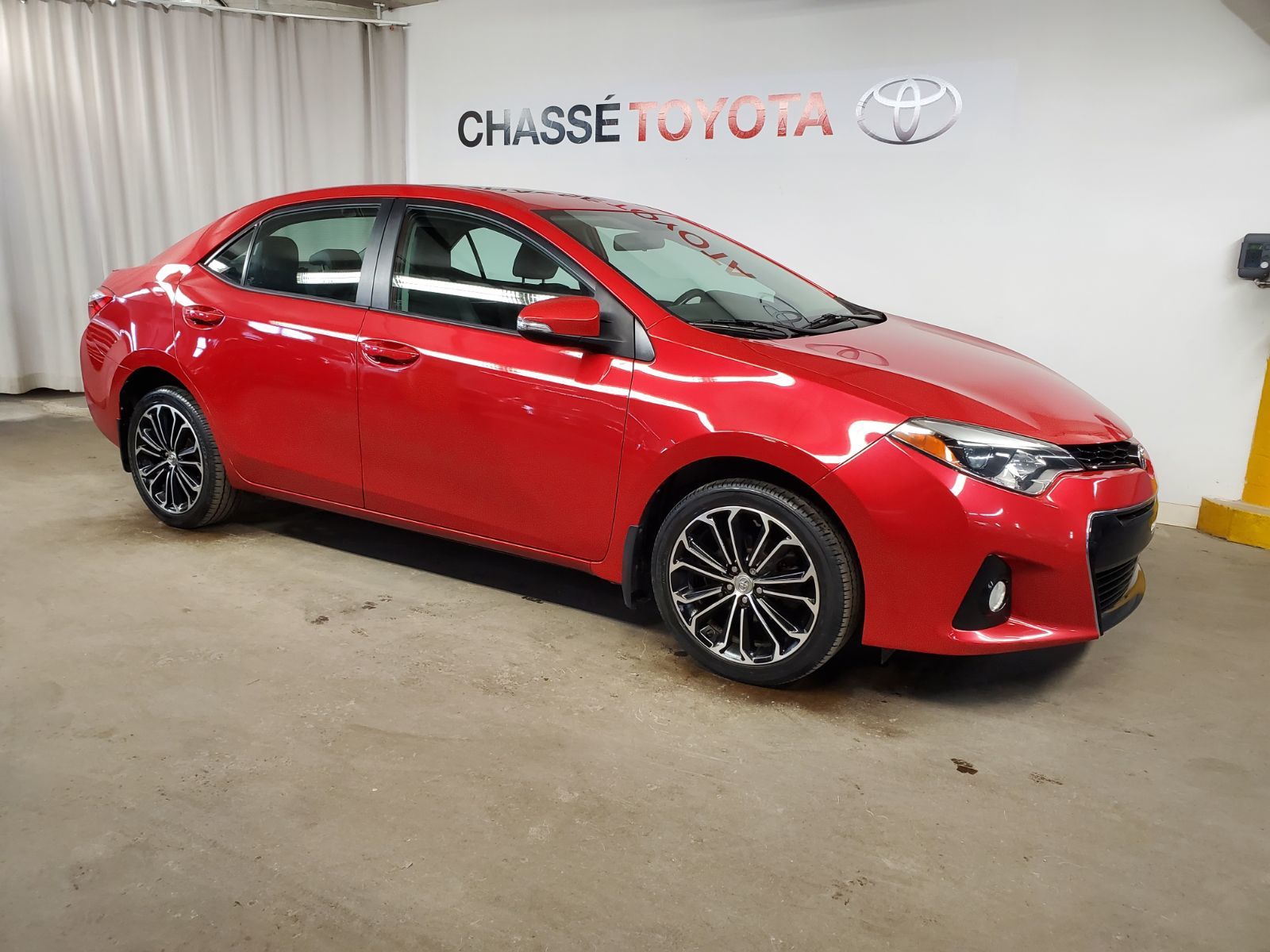 Toyota Corolla S Gr. Amélioré Mags + Toit 2015 usagé à vendre à ...