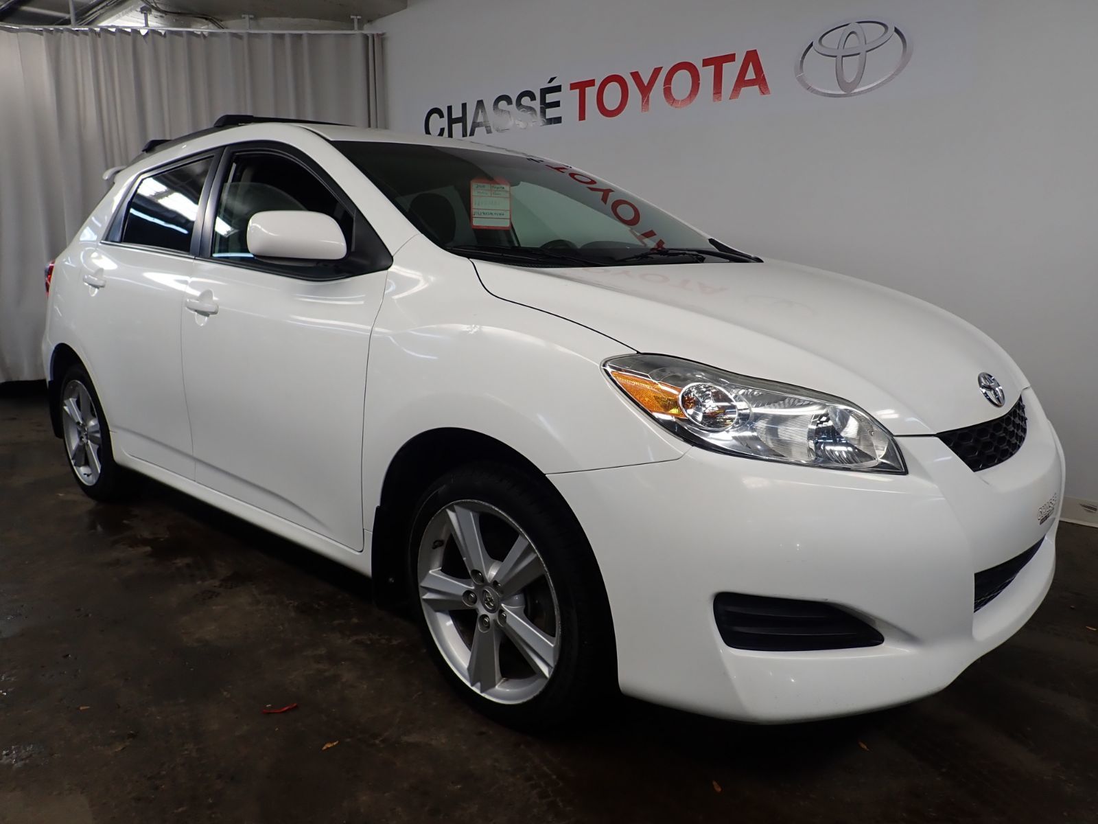 Toyota Matrix XR AWD 2010 usagé à vendre à Montréal 10900.0 Chassé