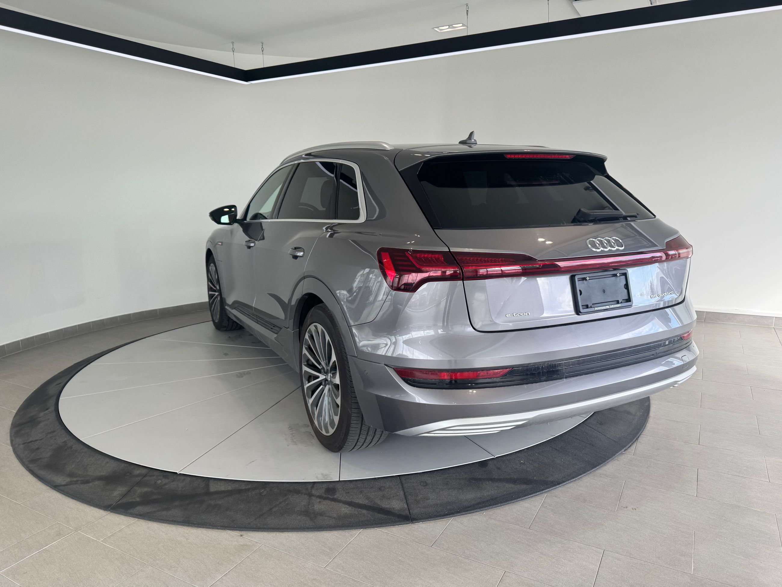 2019 Audi E-TRON Technik + CUIR + TOIT + A/C + NAV/GPS + WOW ++