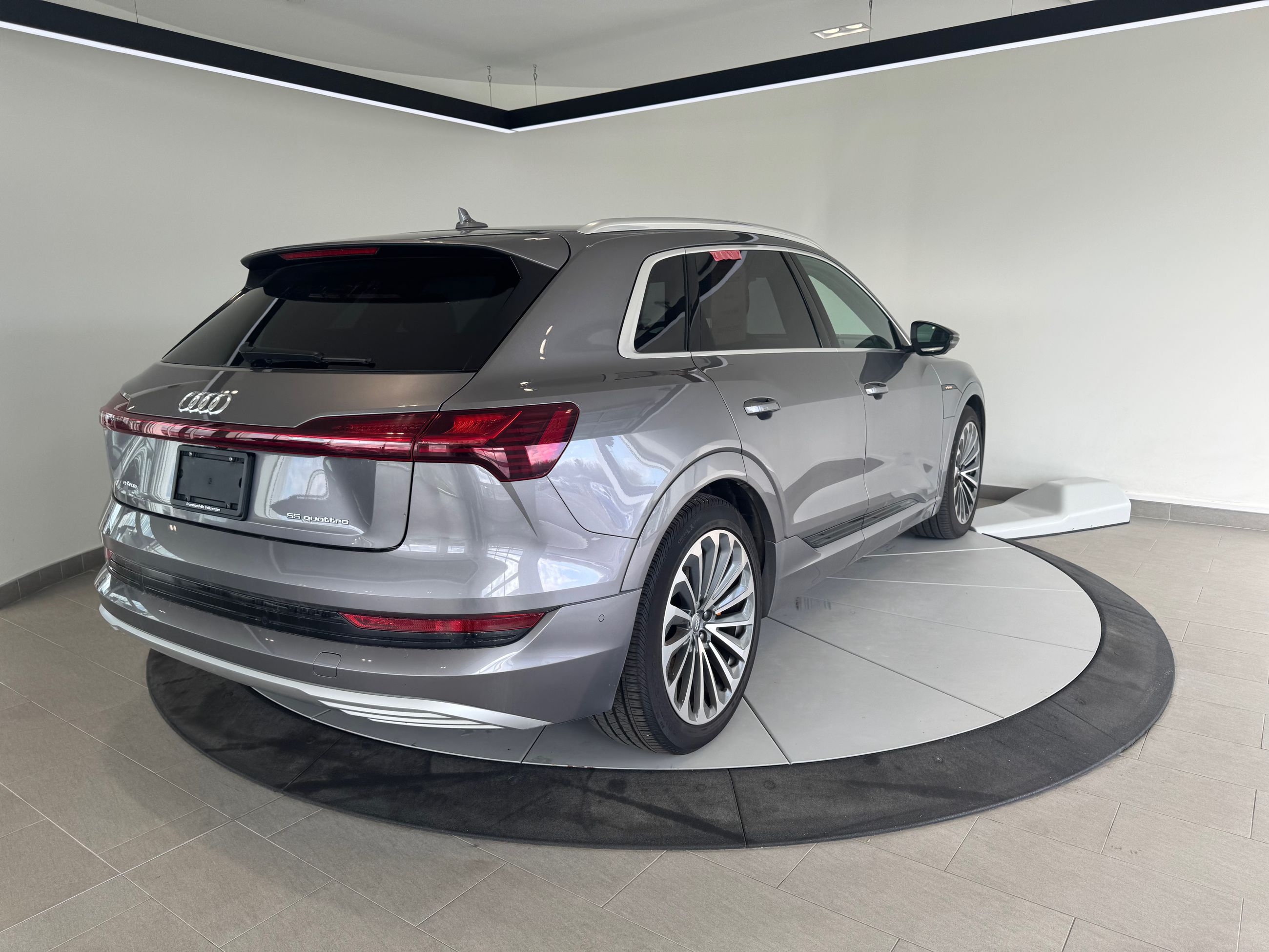 2019 Audi E-TRON Technik + CUIR + TOIT + A/C + NAV/GPS + WOW ++
