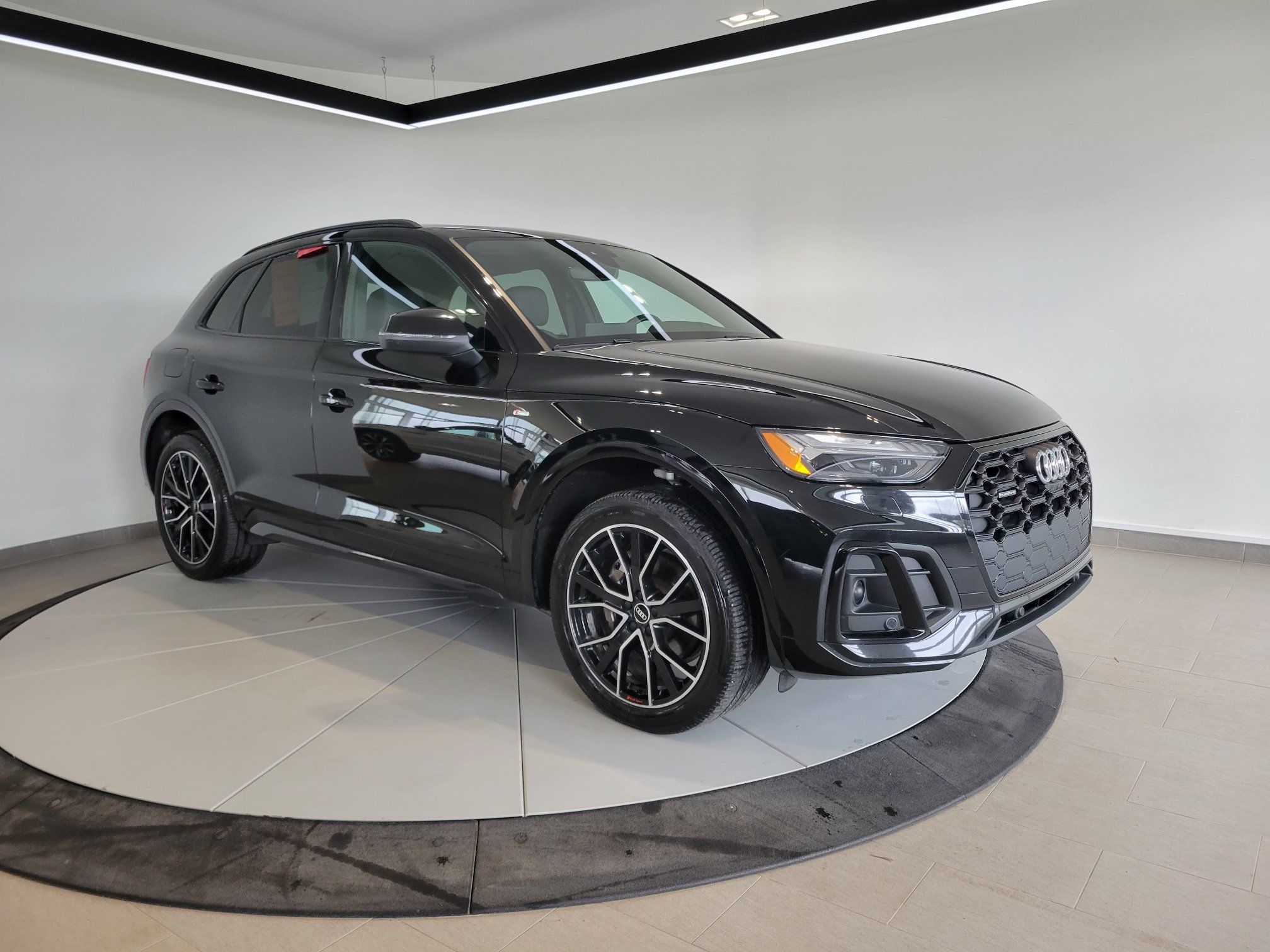 2021 Audi Q5 Technik + S-LINE + CUIR + TOIT + LUXE + WOW +++