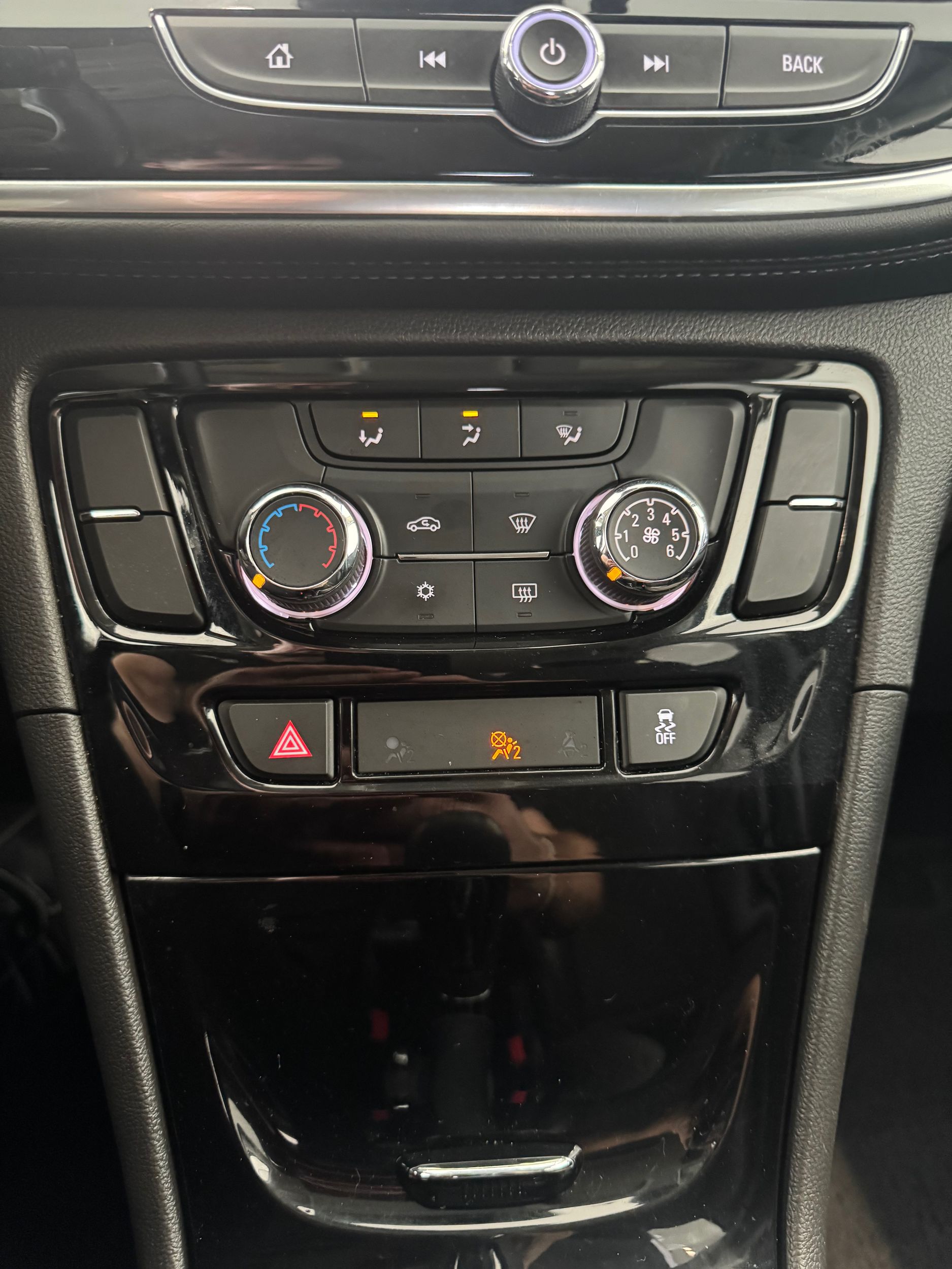 Buick Encore Preferred + CAMERA + CARPLAY + DEMARREUR + WOW!++ 2017
