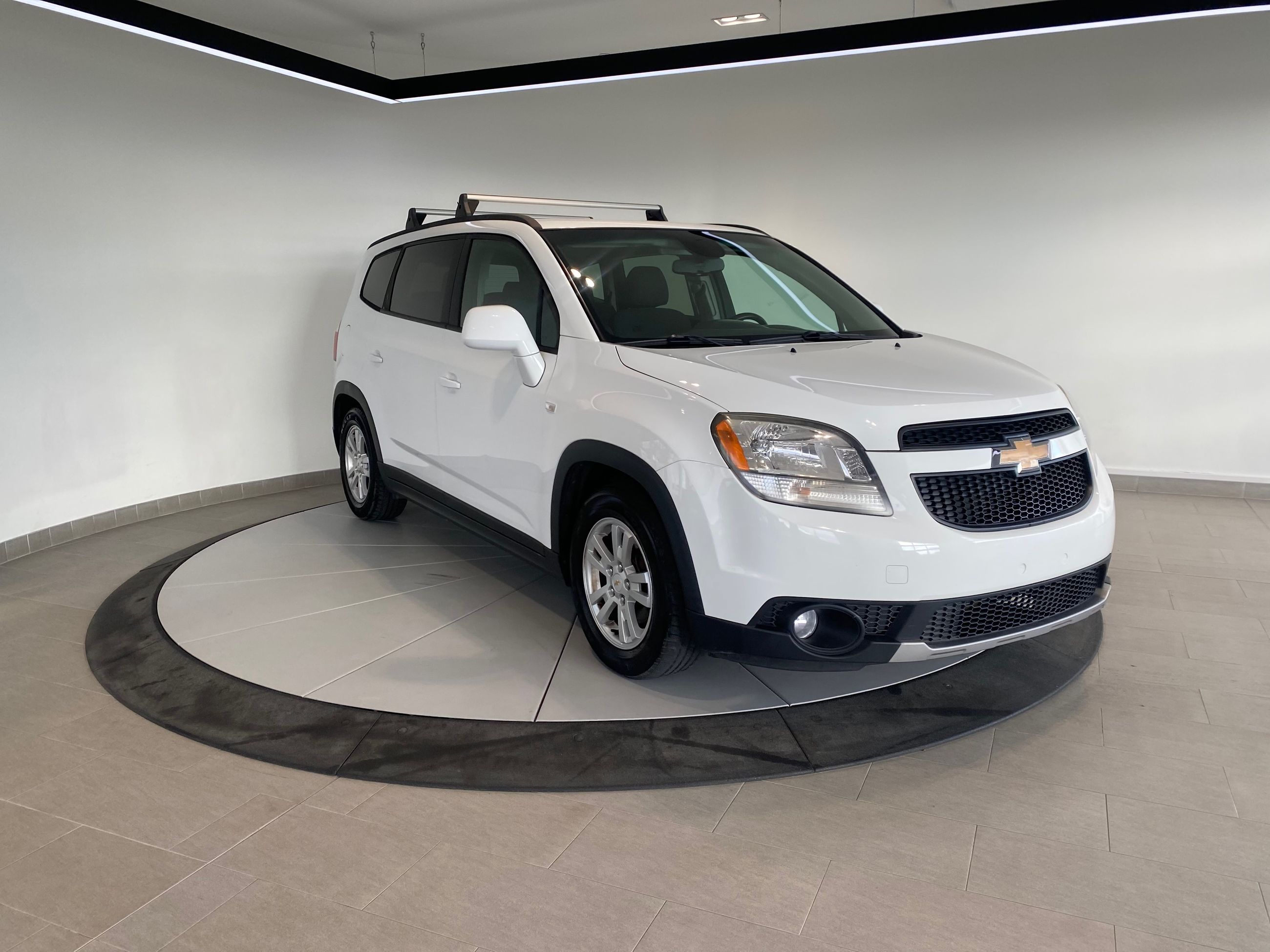 Chevrolet Orlando 2LT + A/C + 7 PASSAGERS + PAS CHER + WOW ++ 2012