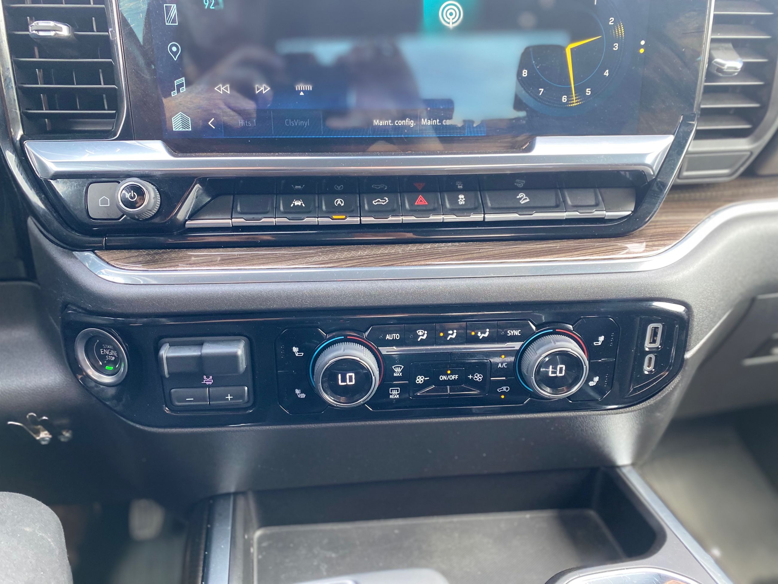2023 Chevrolet Silverado 1500 2LT Trail Boss + DURAMAX + CREW + CONSOLE + WOW ++