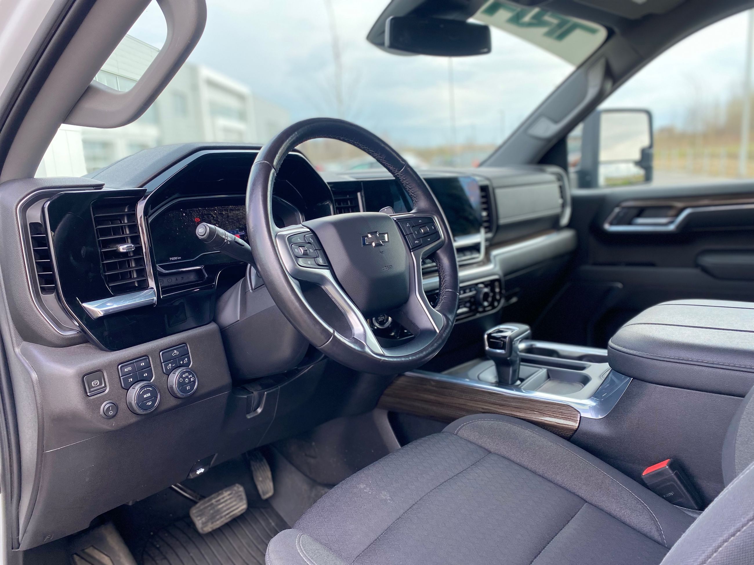 2023 Chevrolet Silverado 1500 2LT Trail Boss + DURAMAX + CREW + CONSOLE + WOW ++