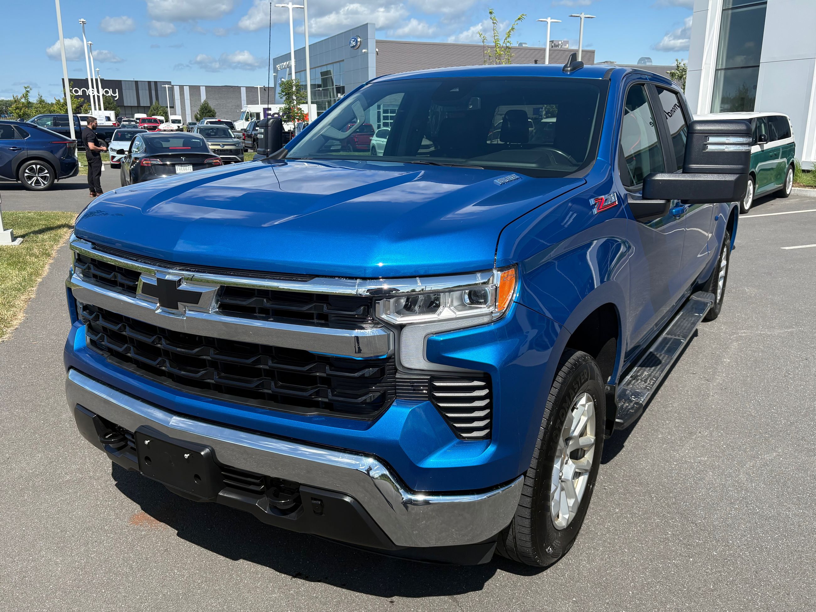 Chevrolet Silverado 1500 LT + Z71 + CABIN CREW + CAMERA + CARPLAY + WOW!+++ 2023