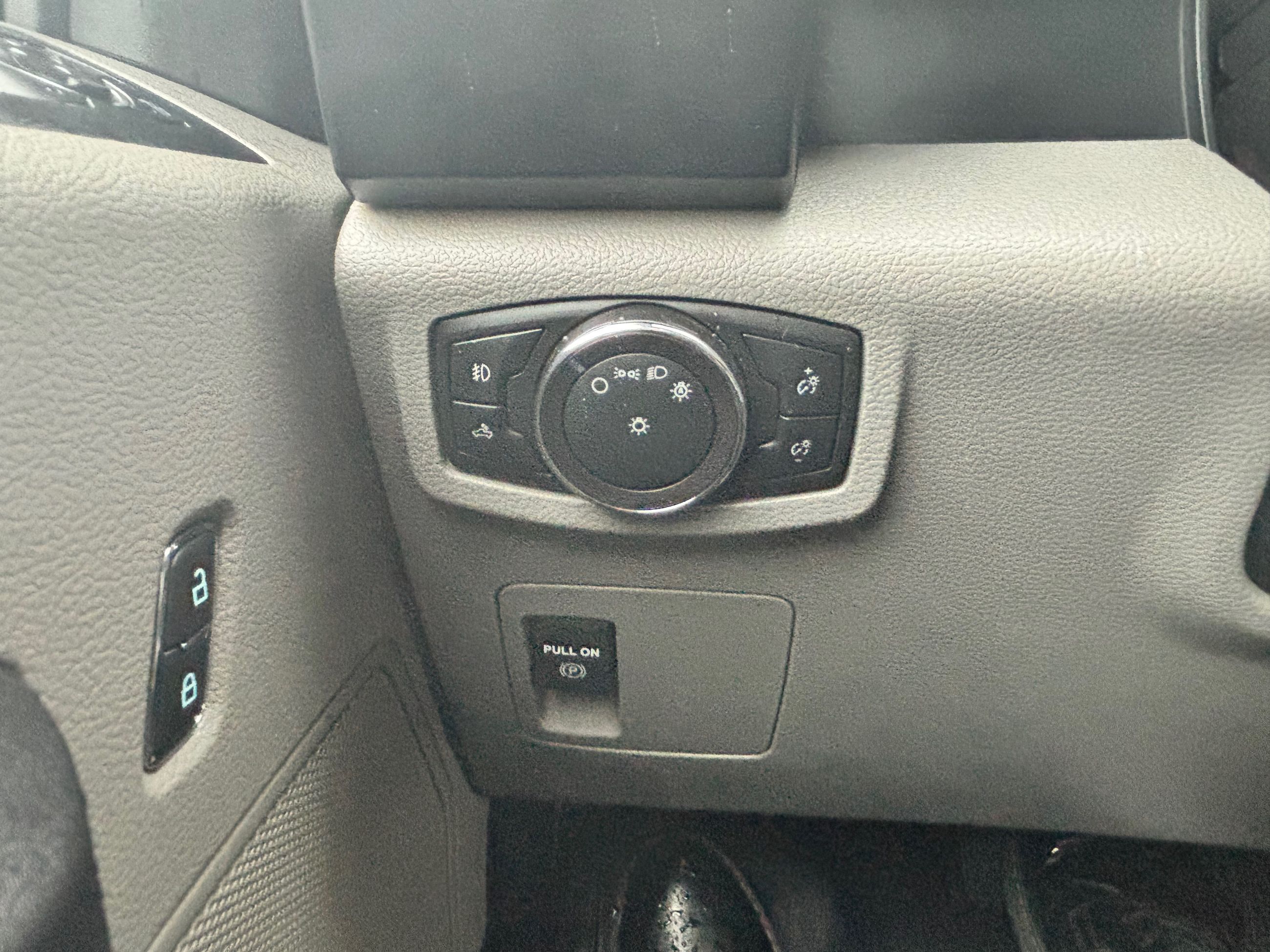 Ford F-150 STX + 2.7 + 3.73 + SUPERCREW + WOW ++ 2019