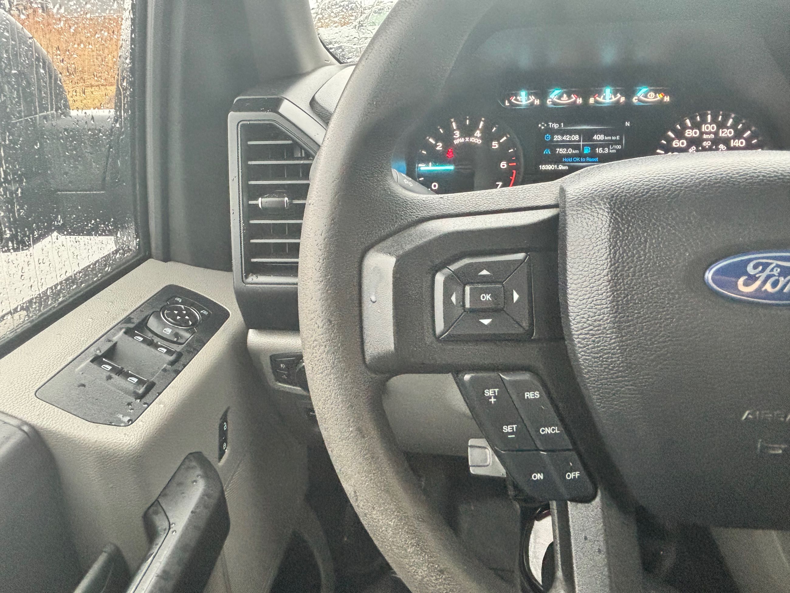 Ford F-150 STX + 2.7 + 3.73 + SUPERCREW + WOW ++ 2019