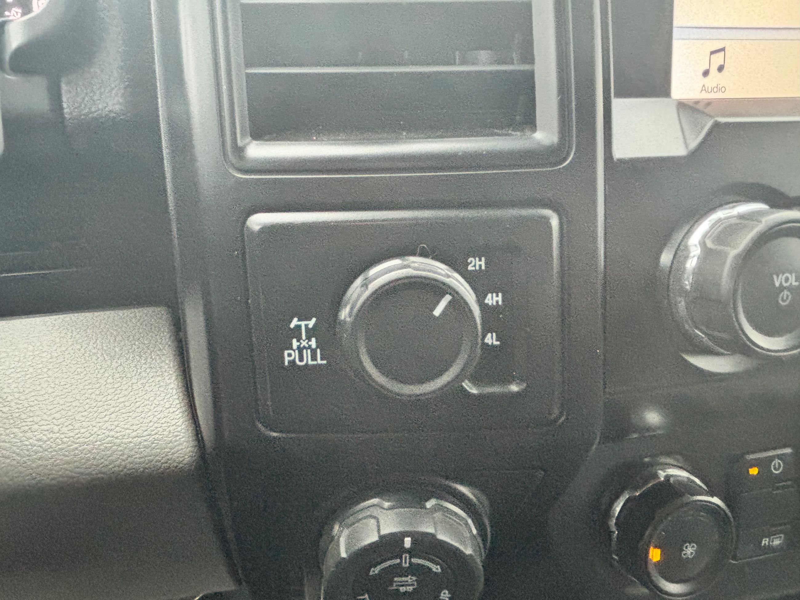 Ford F-150 STX + 2.7 + 3.73 + SUPERCREW + WOW ++ 2019