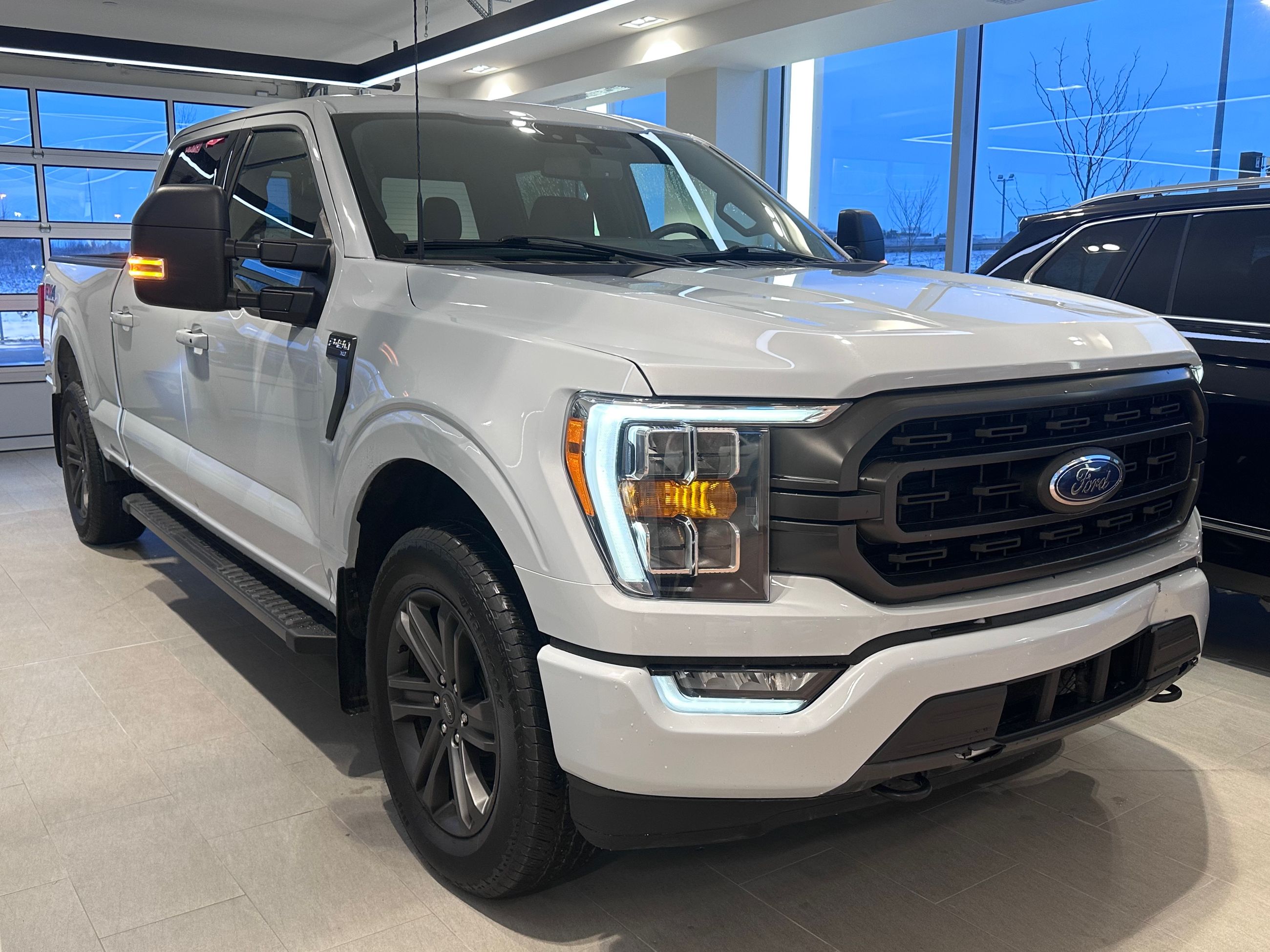 2022 Ford F-150 SPORT + FX4 + V8 + CREW + 3.73 + TOW PACK + WOW ++