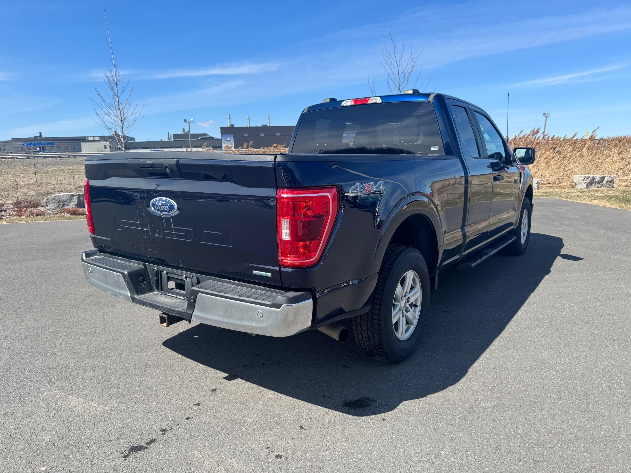 2023 Ford F-150 XLT + 3.5 L + MARCHE PIEDS + A/C + PAS CHER  + WOW