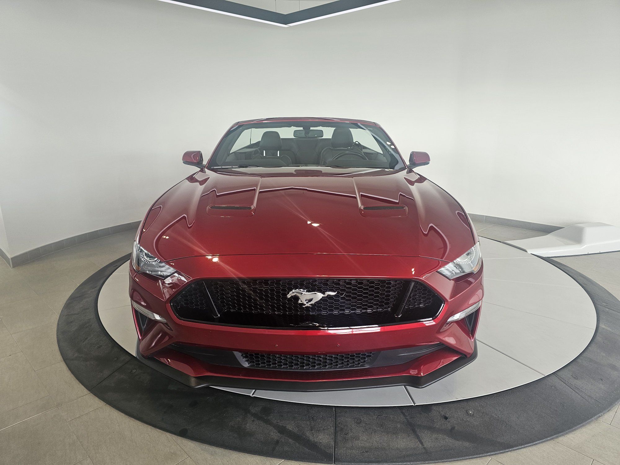 Ford Mustang GT Premium + CUIR + CARPLAY + CONVERTIBLE + WOW!++ 2019