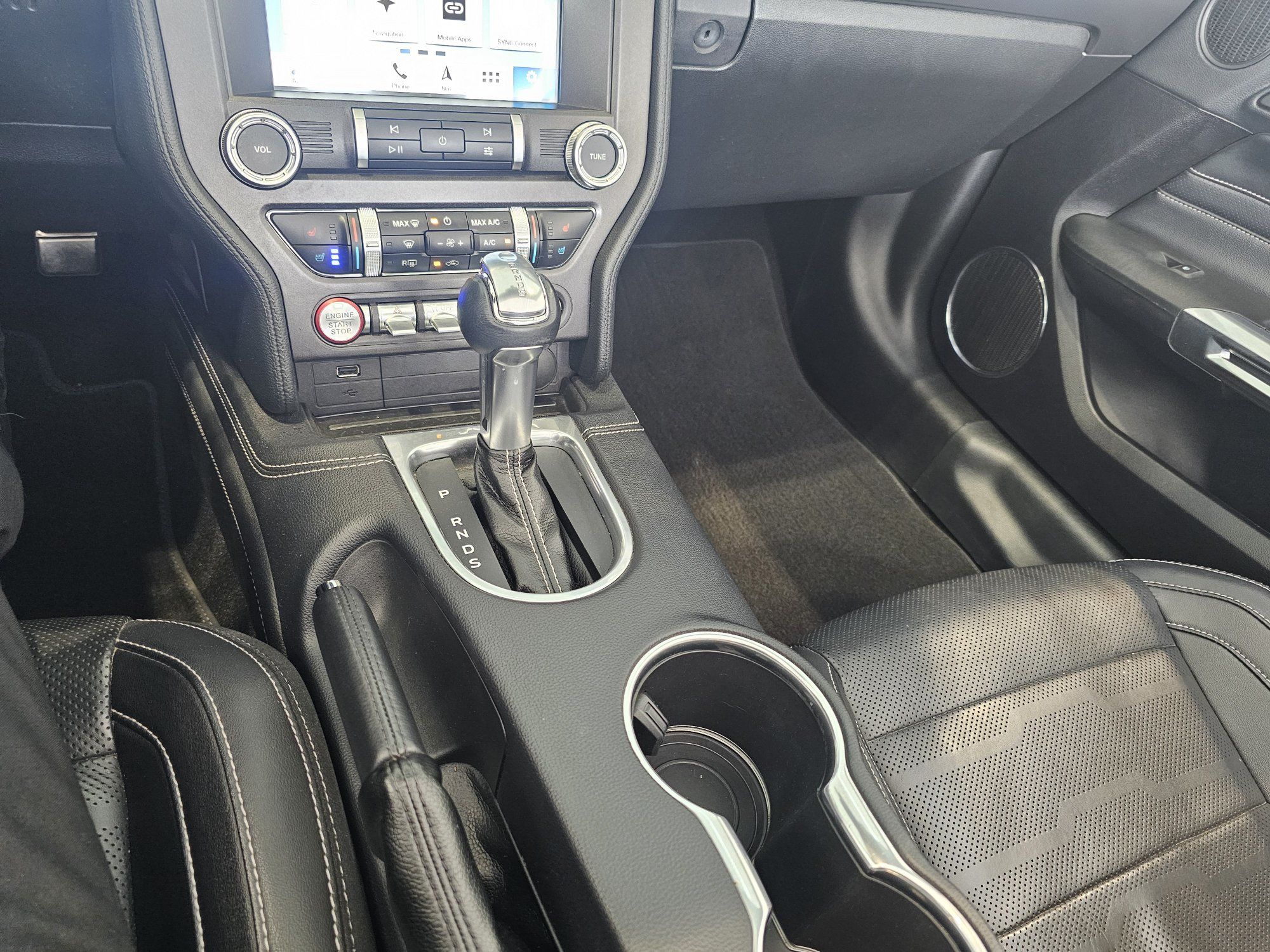 Ford Mustang GT Premium + CUIR + CARPLAY + CONVERTIBLE + WOW!++ 2019