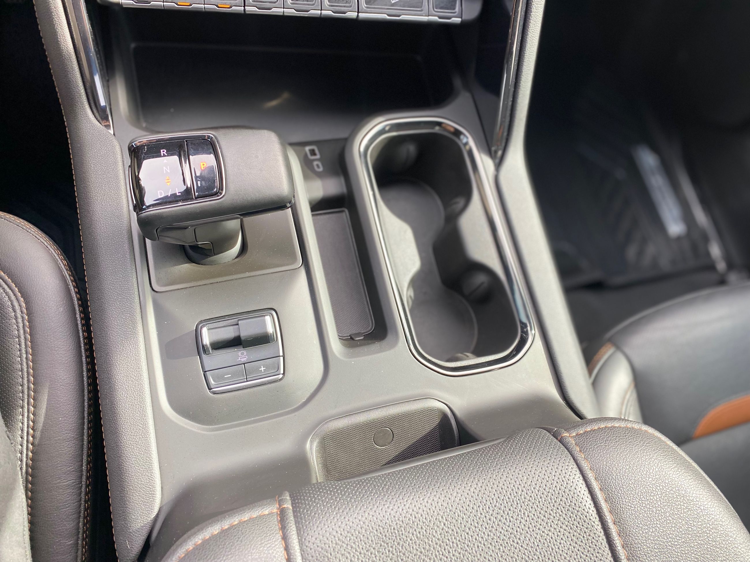 2024 GMC Sierra 1500 AT4 + CREW + DIESEL + MARCHE-PIEDS + WOW +++