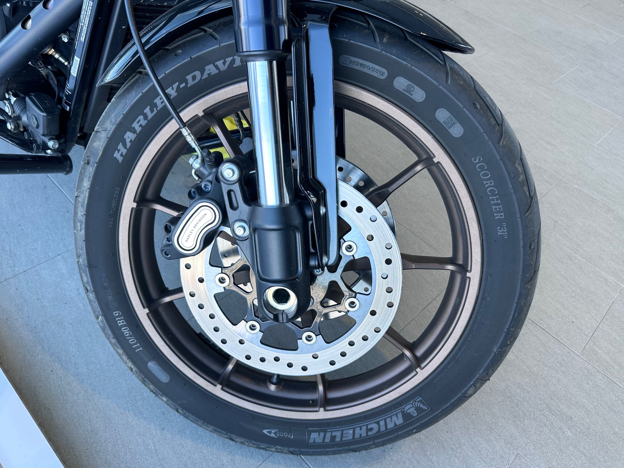 2021 Harley-Davidson FXLRS / LOW RIDER S FXLRS + LOW RIDER + 114 POUCES CUBES + STYLE + WOW