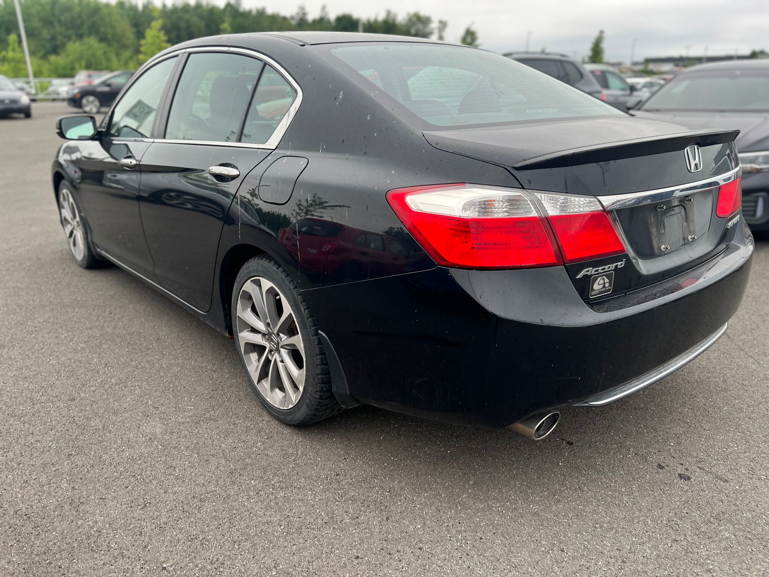 Honda Accord Sedan Sport + SPORT + CAMERA + A/C +BAS KM + WOW +++ 2013