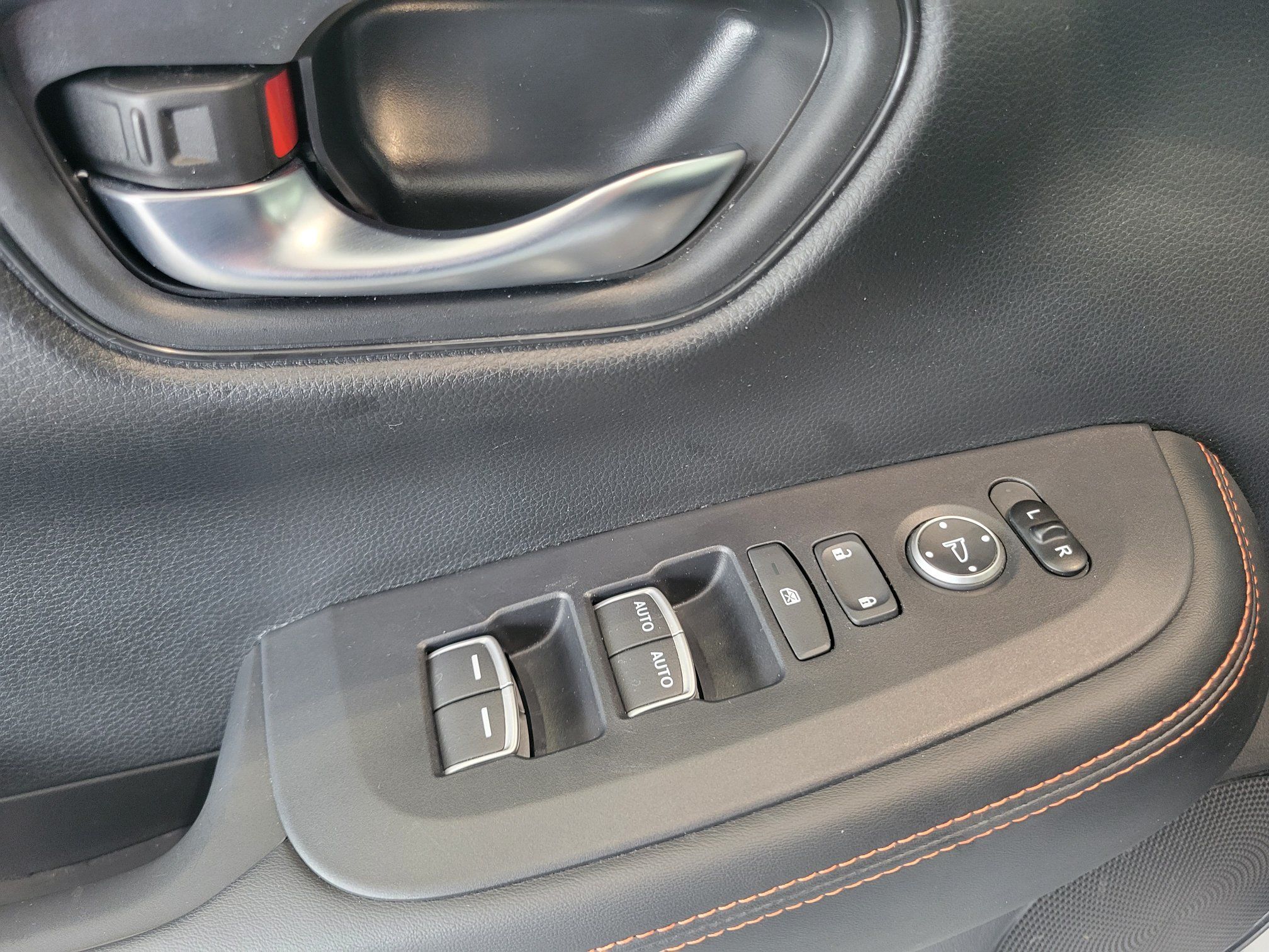 Honda HR-V Sport + BAS KM + A/C + CARPLAY + WOW! +++ 2023