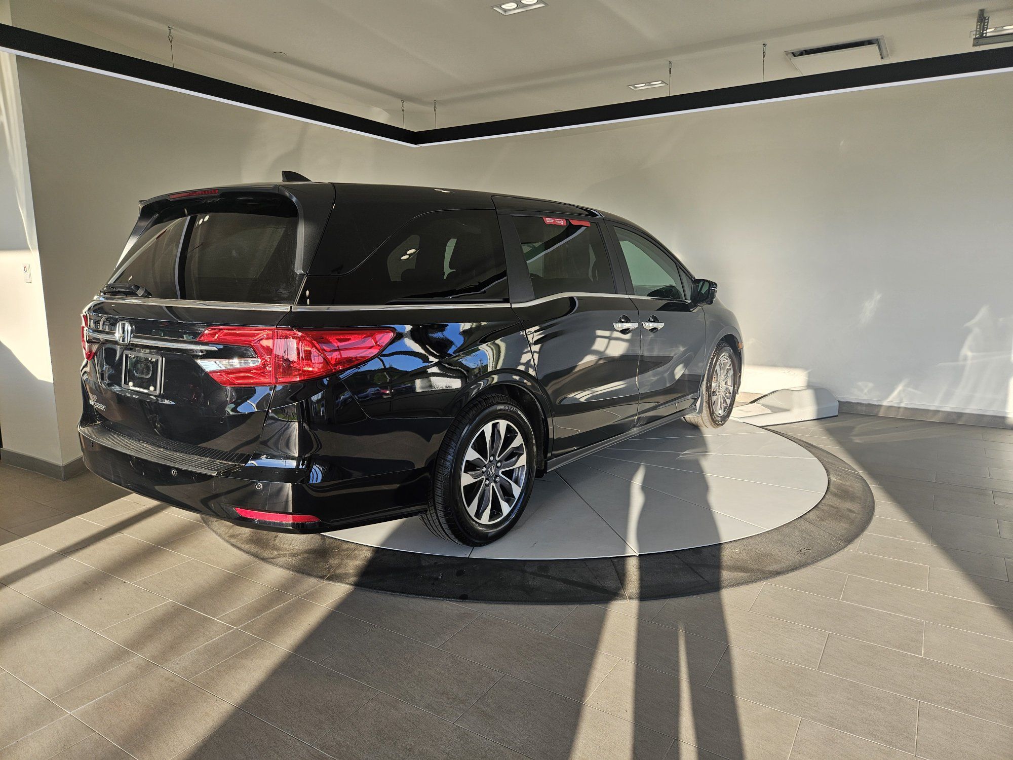 Honda Odyssey EX-L + V6 + SPACIEUX + CUIR + CAMÉRA + WOW !+++ 2022