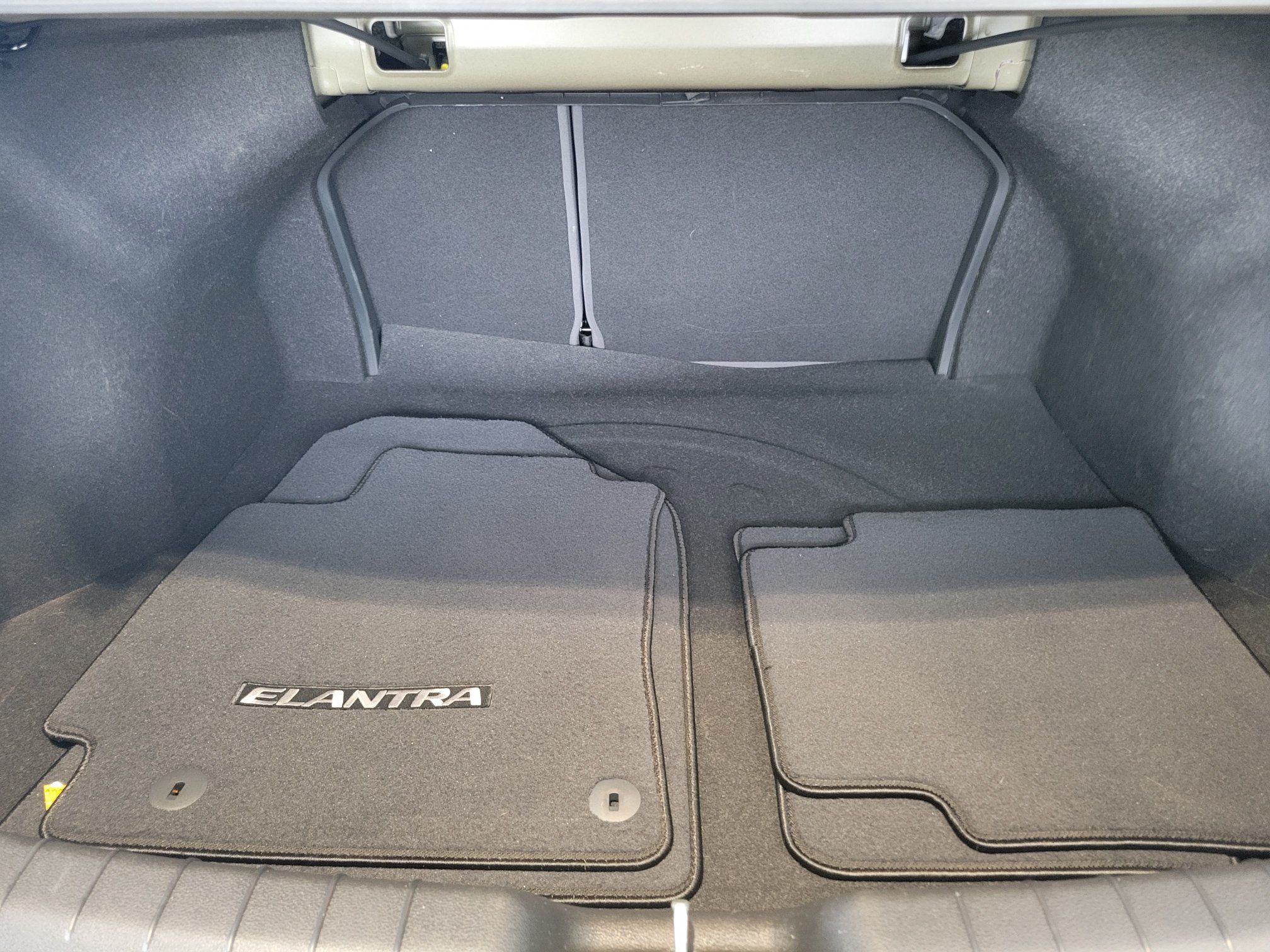 Hyundai Elantra Luxury + CUIR + TOIT + CARPLAY + CAMERA + WOW +++ 2020