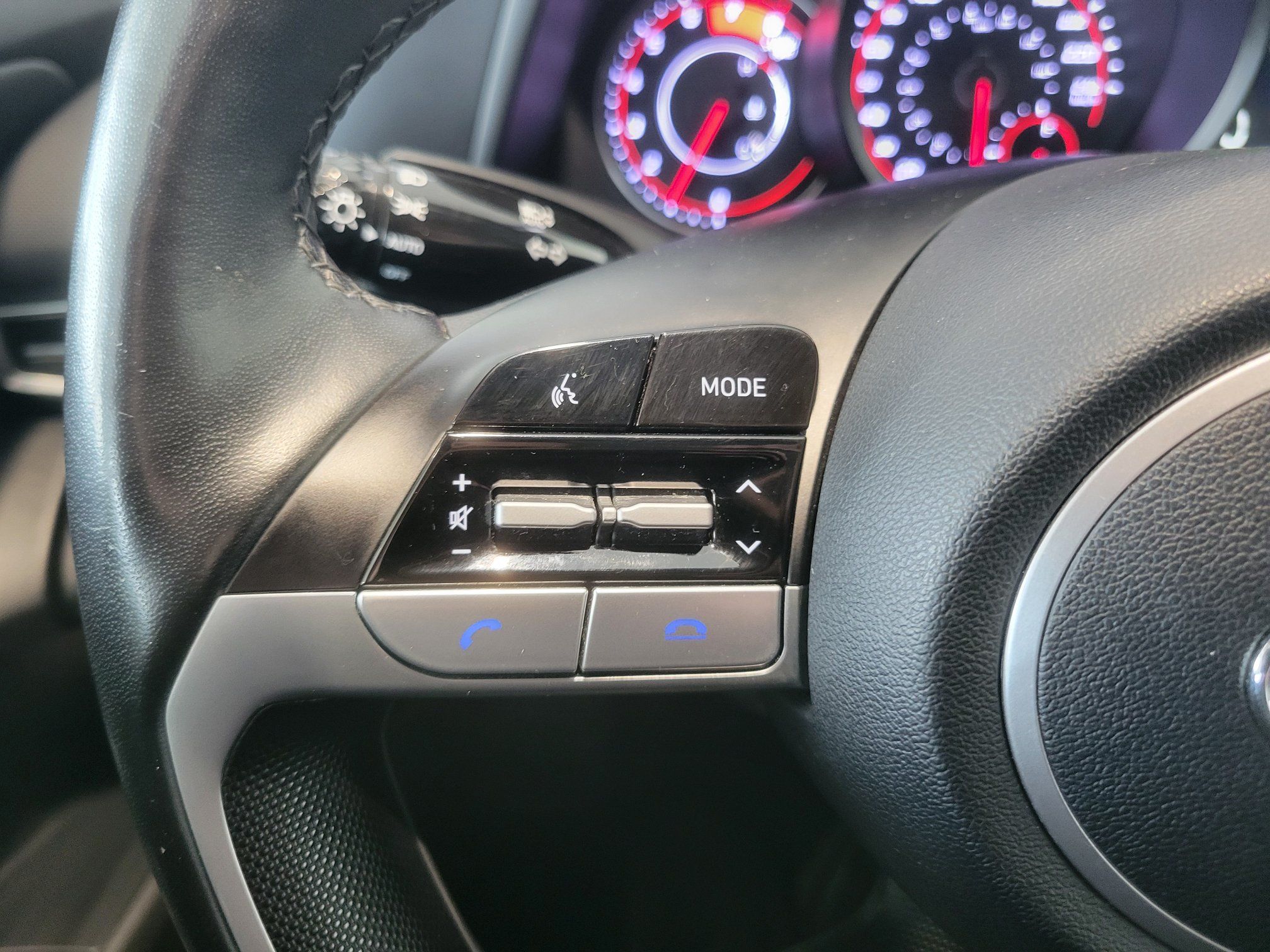 2023 Hyundai Elantra Preferred + CARPLAY + CAMERA + A/C + WOW!+++