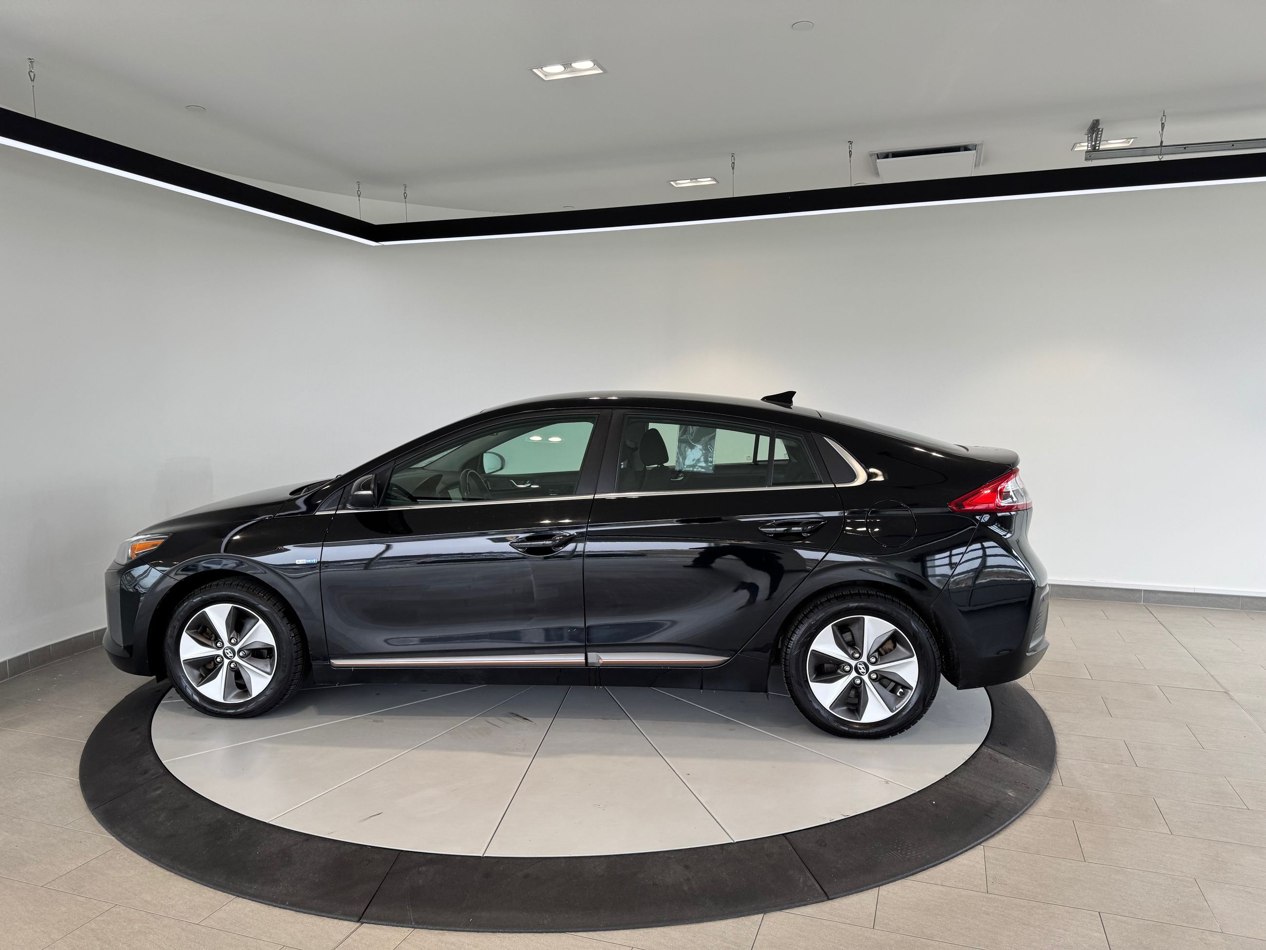 2019 Hyundai Ioniq Electric Preferred + BLUETOOTH + GPS/NAV + SIEGE CHAUFFANT