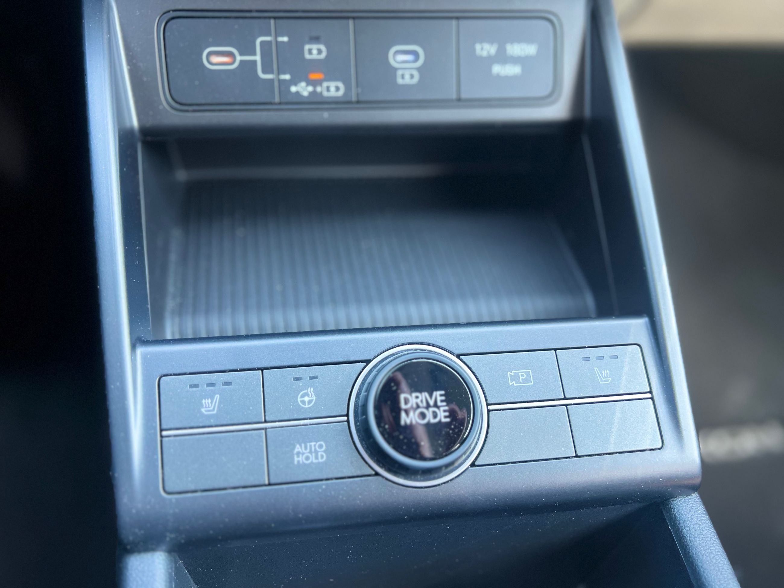 Hyundai KONA ELECTRIC Preferred + CAMERA + BLUETOOTH + CARPLAY + BAS KM 2024