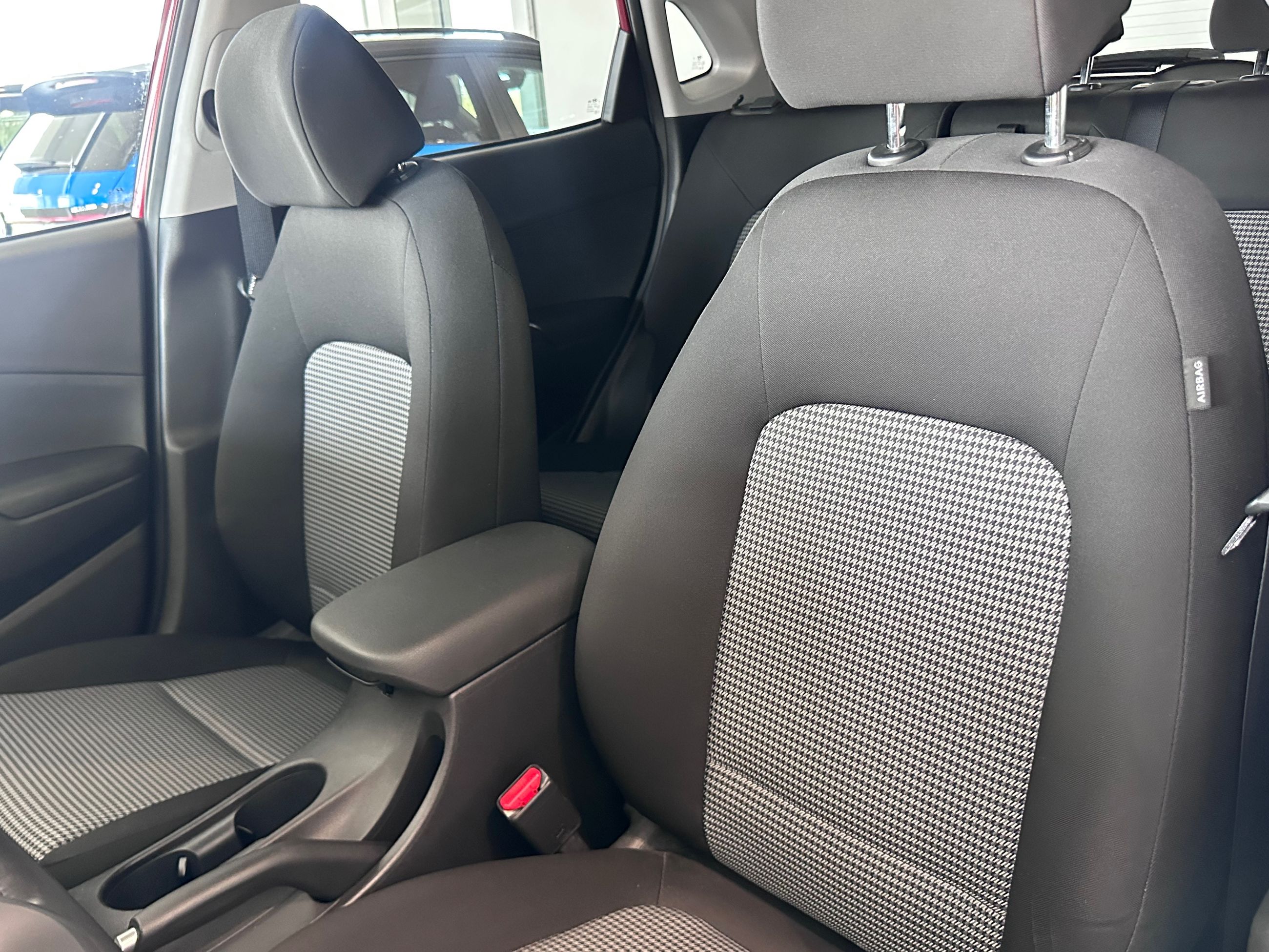 2019 Hyundai Kona Preferred + TOIT NOIR + CARPLAY + CAMERA + A/C +++