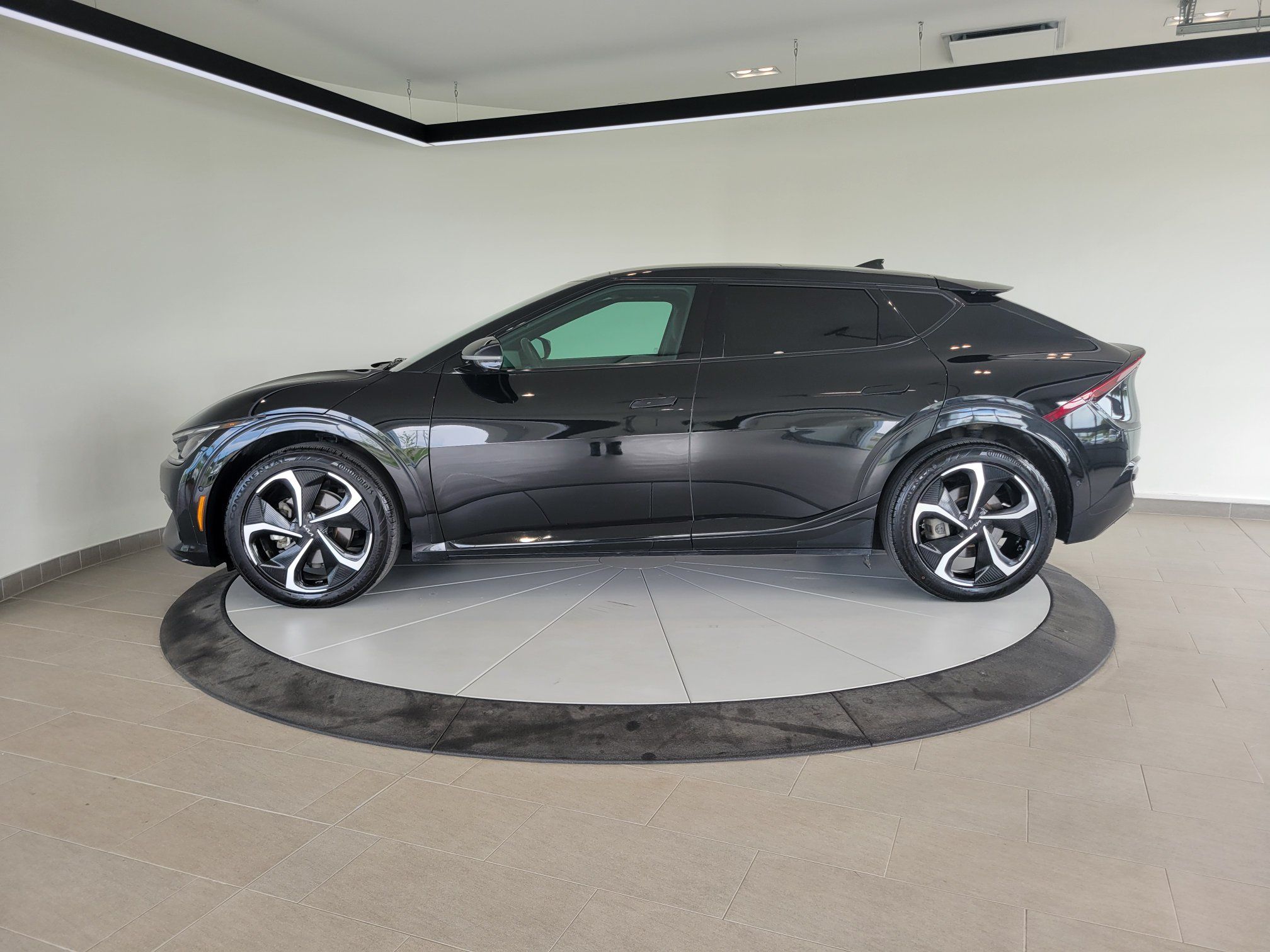 Kia EV6 GT LINE + CAMERA + CARPLAY + TOIT + CUIR + WOW!++ 2024
