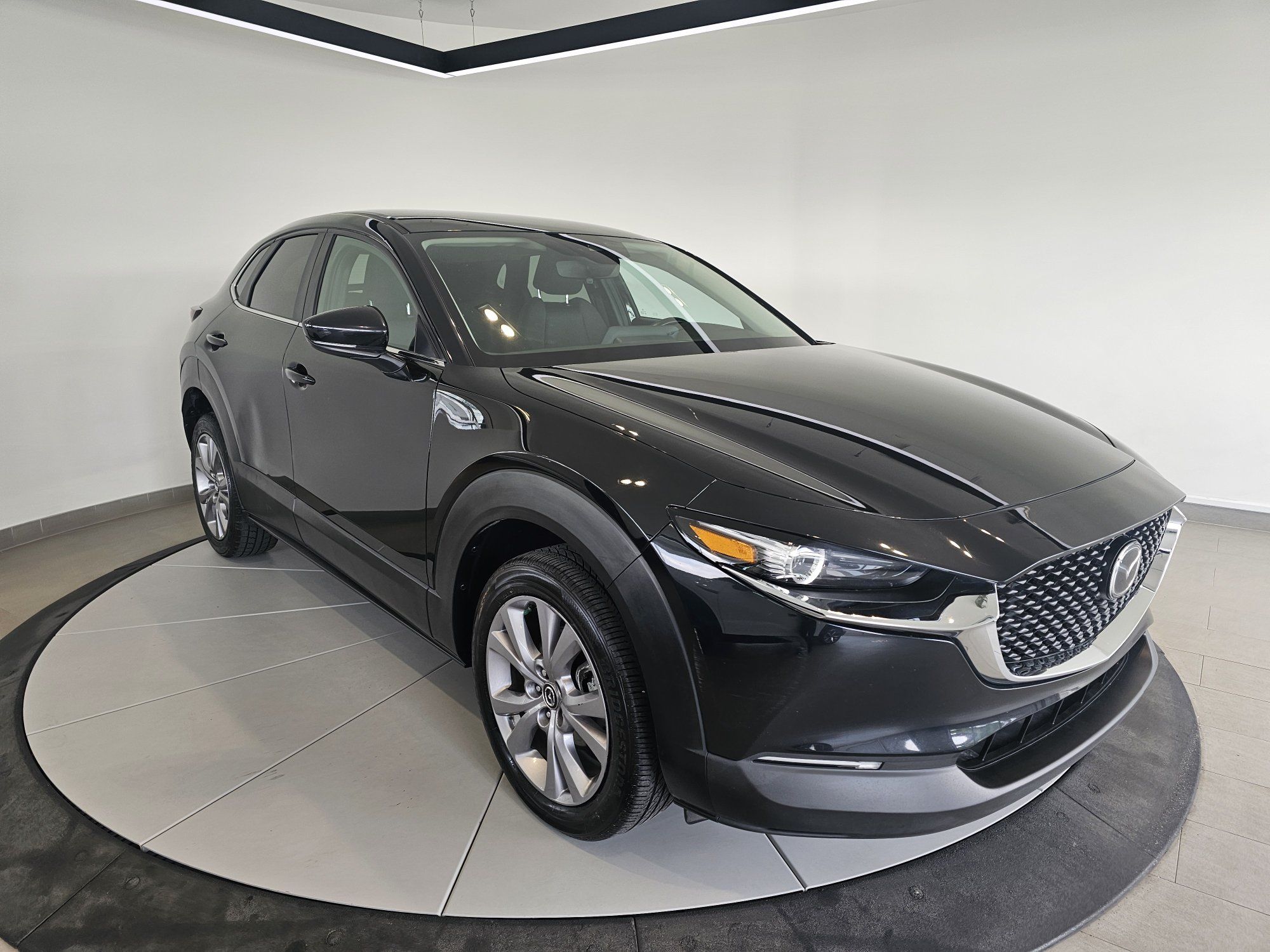 Mazda CX-30 GS + PREFERRED+ CARPLAY + SIEGES CHAUFFANTS+ WOW!+ 2023