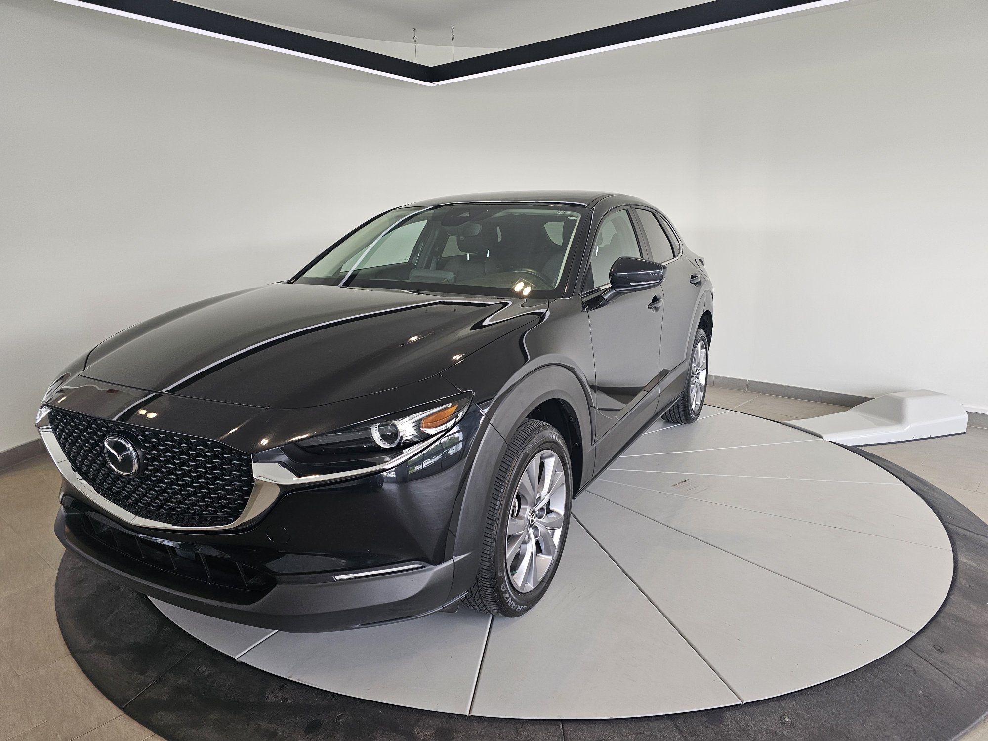 Mazda CX-30 GS + PREFERRED+ CARPLAY + SIEGES CHAUFFANTS+ WOW!+ 2023