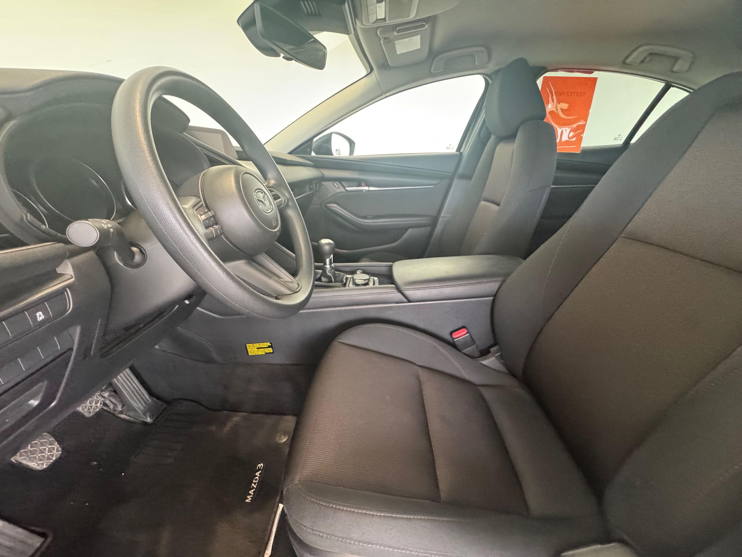 Mazda 3 GX + A/C + CAMERA + BLUETOOTH + WOW +++ 2022