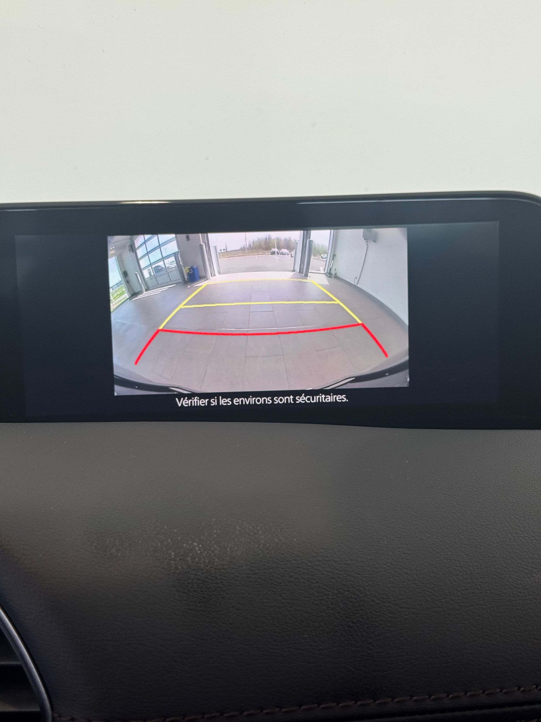 Mazda 3 GX + A/C + CAMERA + BLUETOOTH + WOW +++ 2022