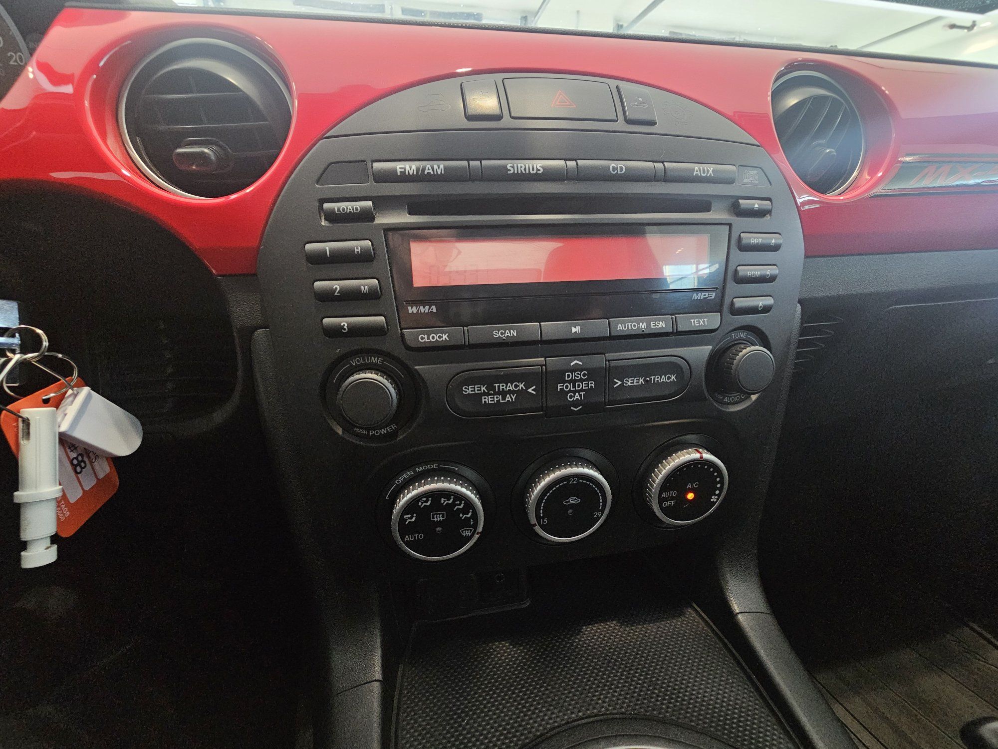 Mazda MX-5 Miata GS + CLUB + LOOK + TOIT DURE + SPECIAL EDITION +++ 2014