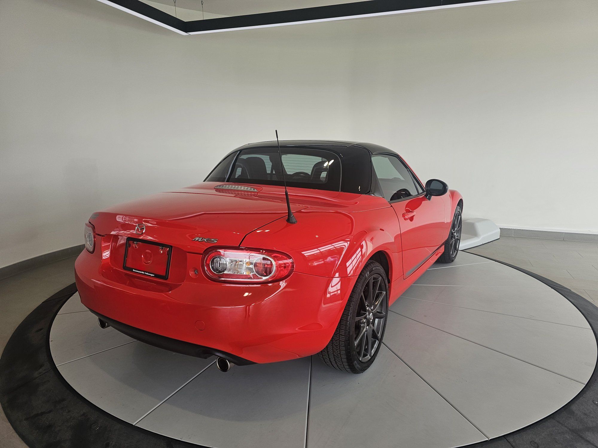 Mazda MX-5 Miata GS + CLUB + LOOK + TOIT DURE + SPECIAL EDITION +++ 2014