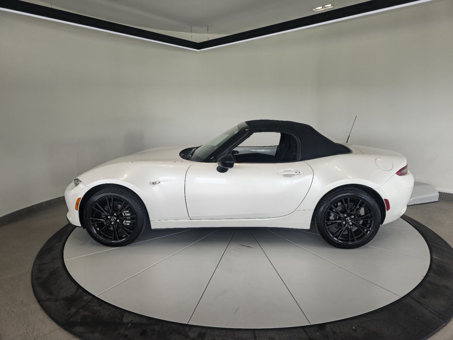 2024 Mazda MX-5 GS-P + DECAPOTABLE + WOW +++