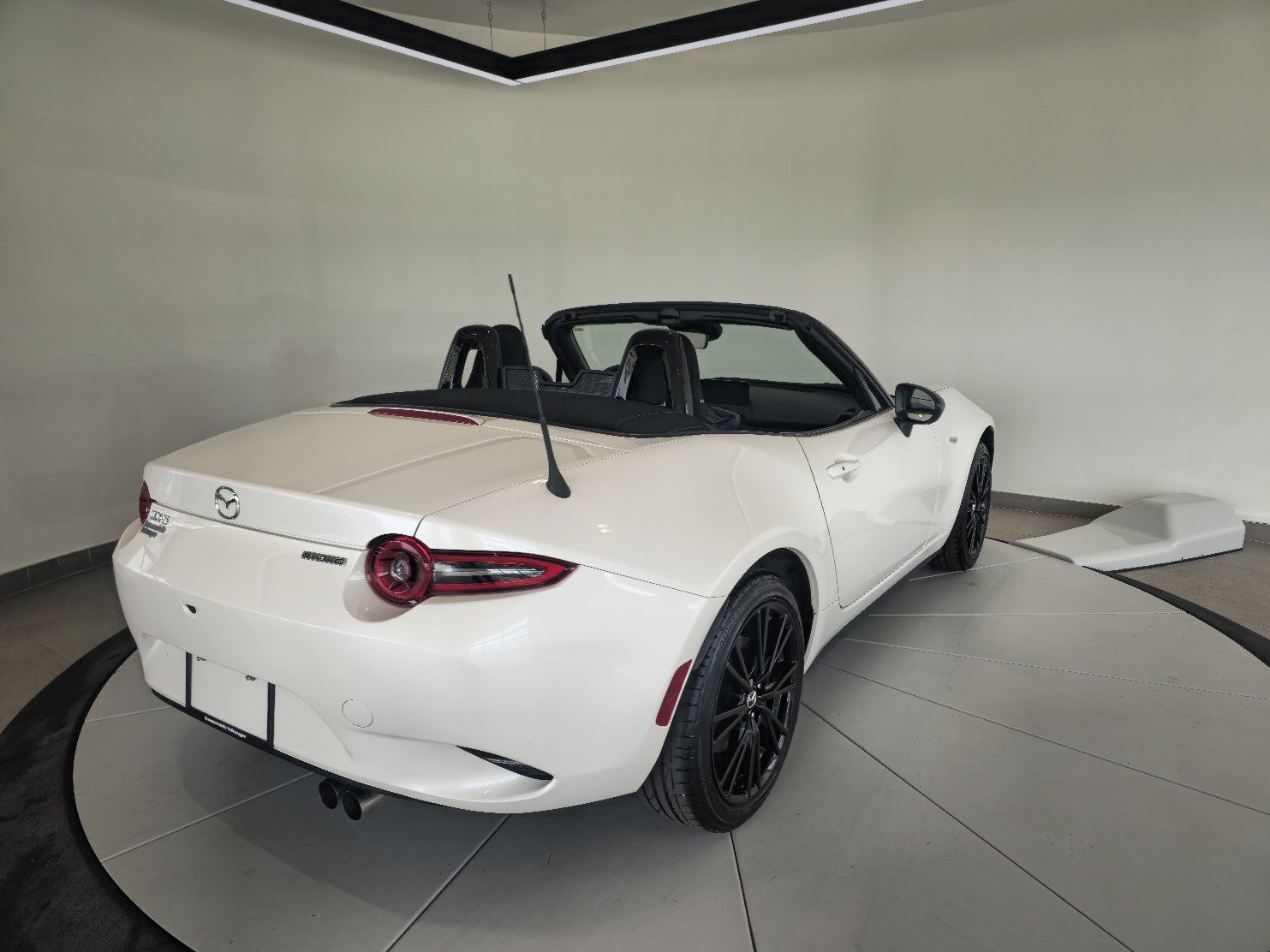 2024 Mazda MX-5 GS-P + DECAPOTABLE + WOW +++
