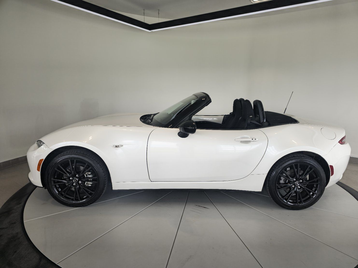 2024 Mazda MX-5 GS-P + DECAPOTABLE + WOW +++