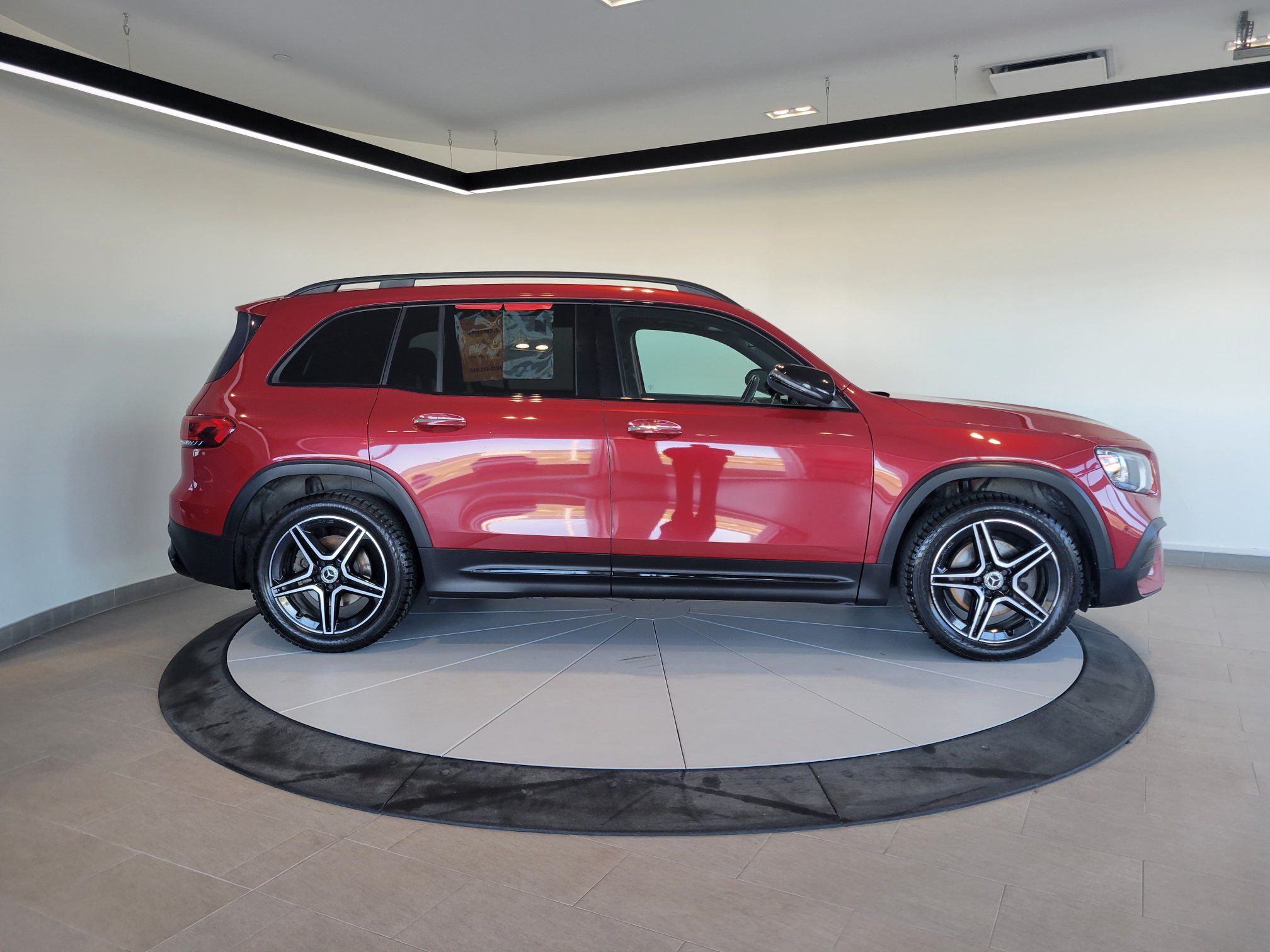 2021 Mercedes-Benz GLB 250 + CUIR + TOIT + AMG + WOW +++