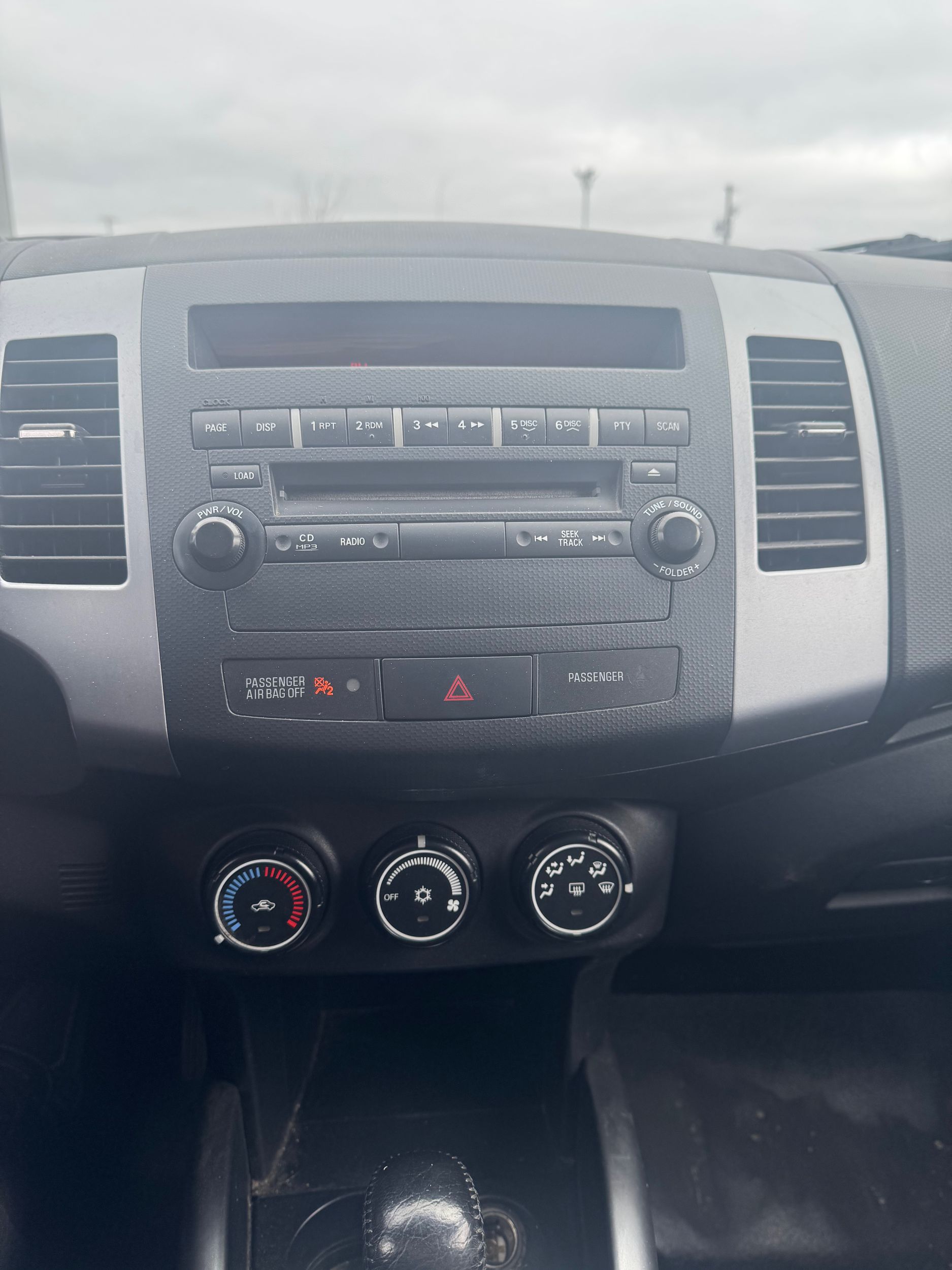 Mitsubishi Outlander ES + CLIMATISATION + SIEGES CHAUFFANTS + MAGS ++++ 2012