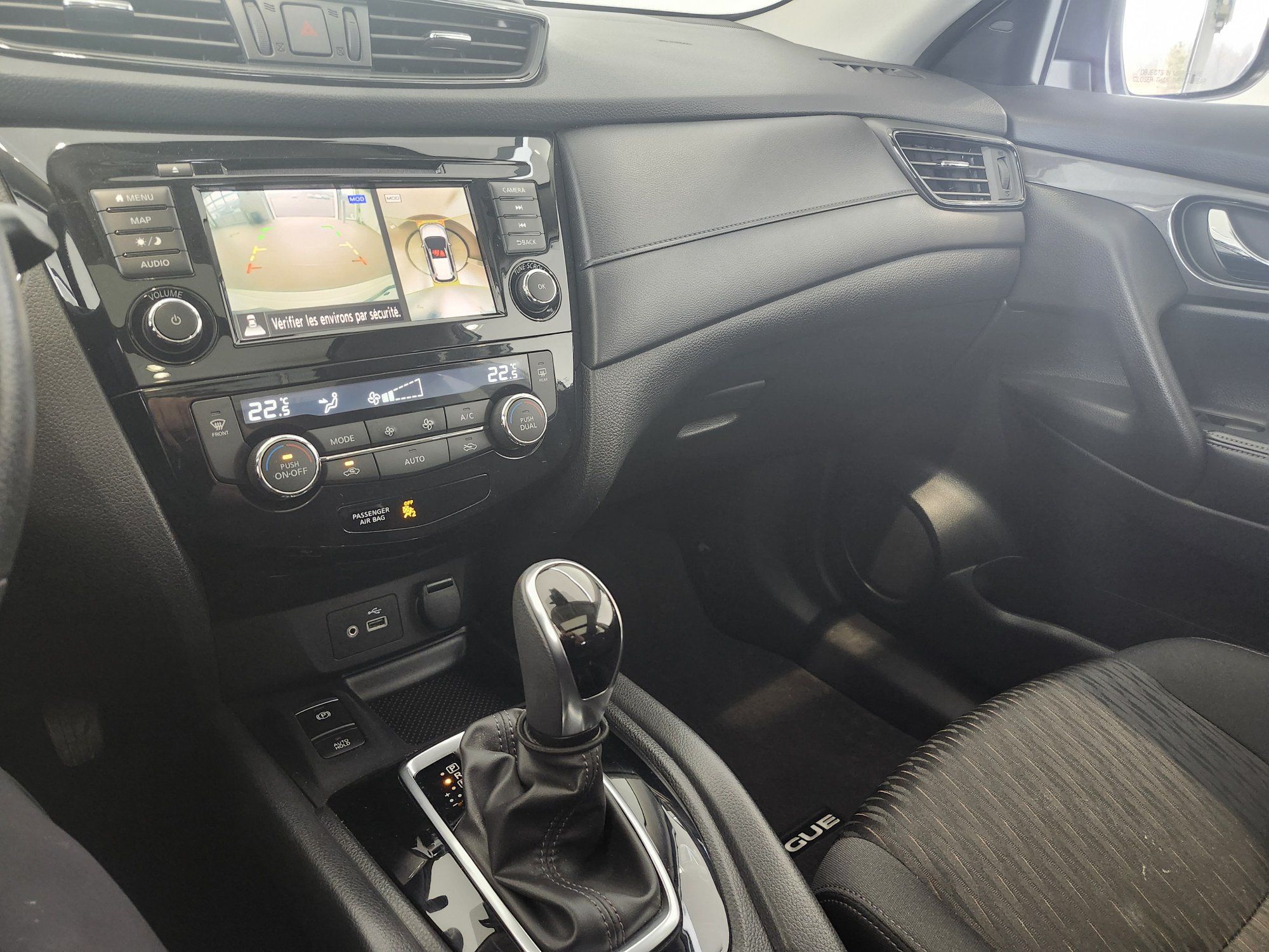 Nissan Rogue SV + AWD + TOIT + A/C + CAMERA + WOW +++ 2020