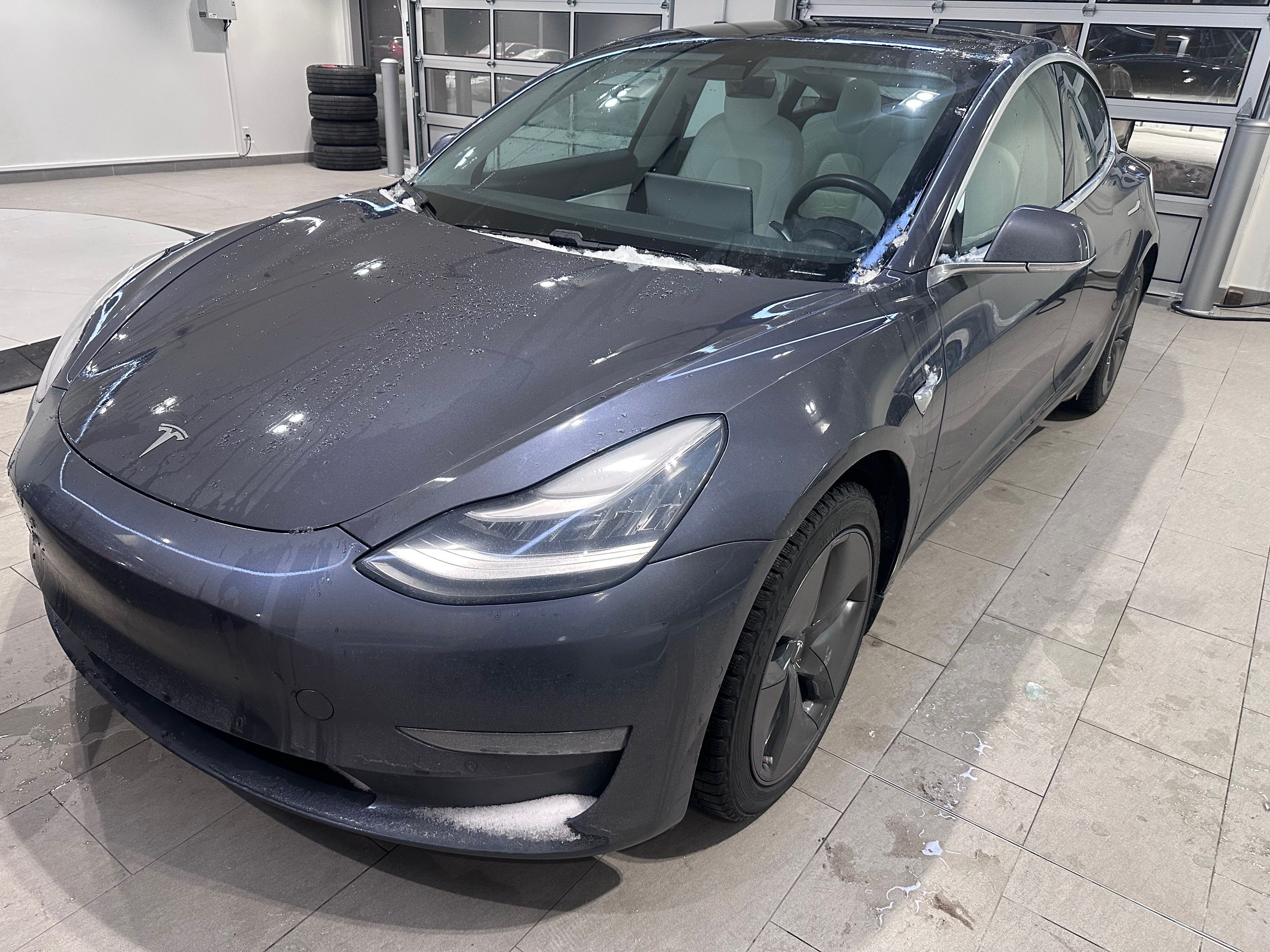 2020 Tesla MODEL 3 Standard Range Plus + TOIT PANO + ECRAN + WOW +++