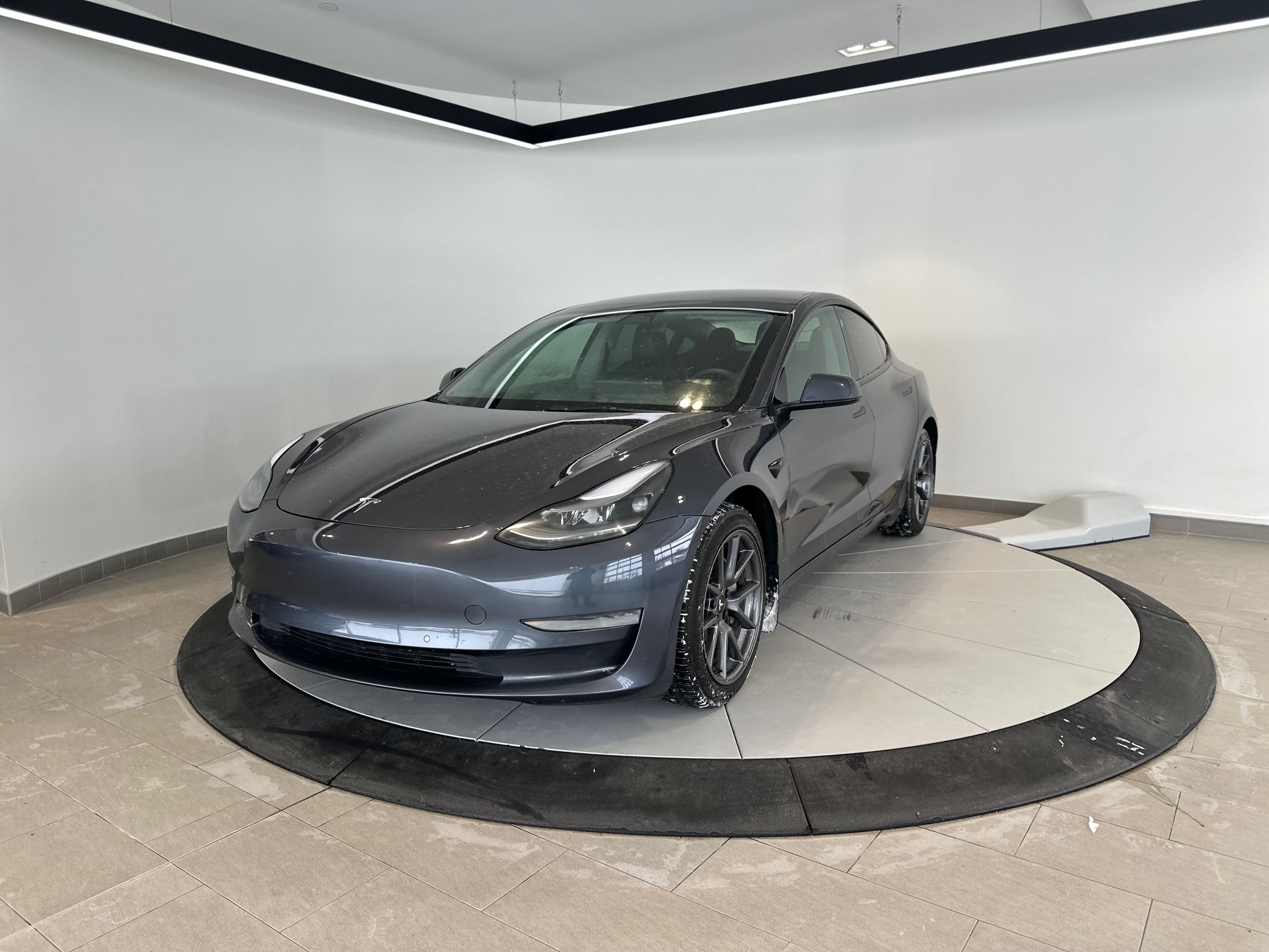 2021 Tesla MODEL 3 Standard Range Plus + TOIT + 424 KM + ECRAN +++