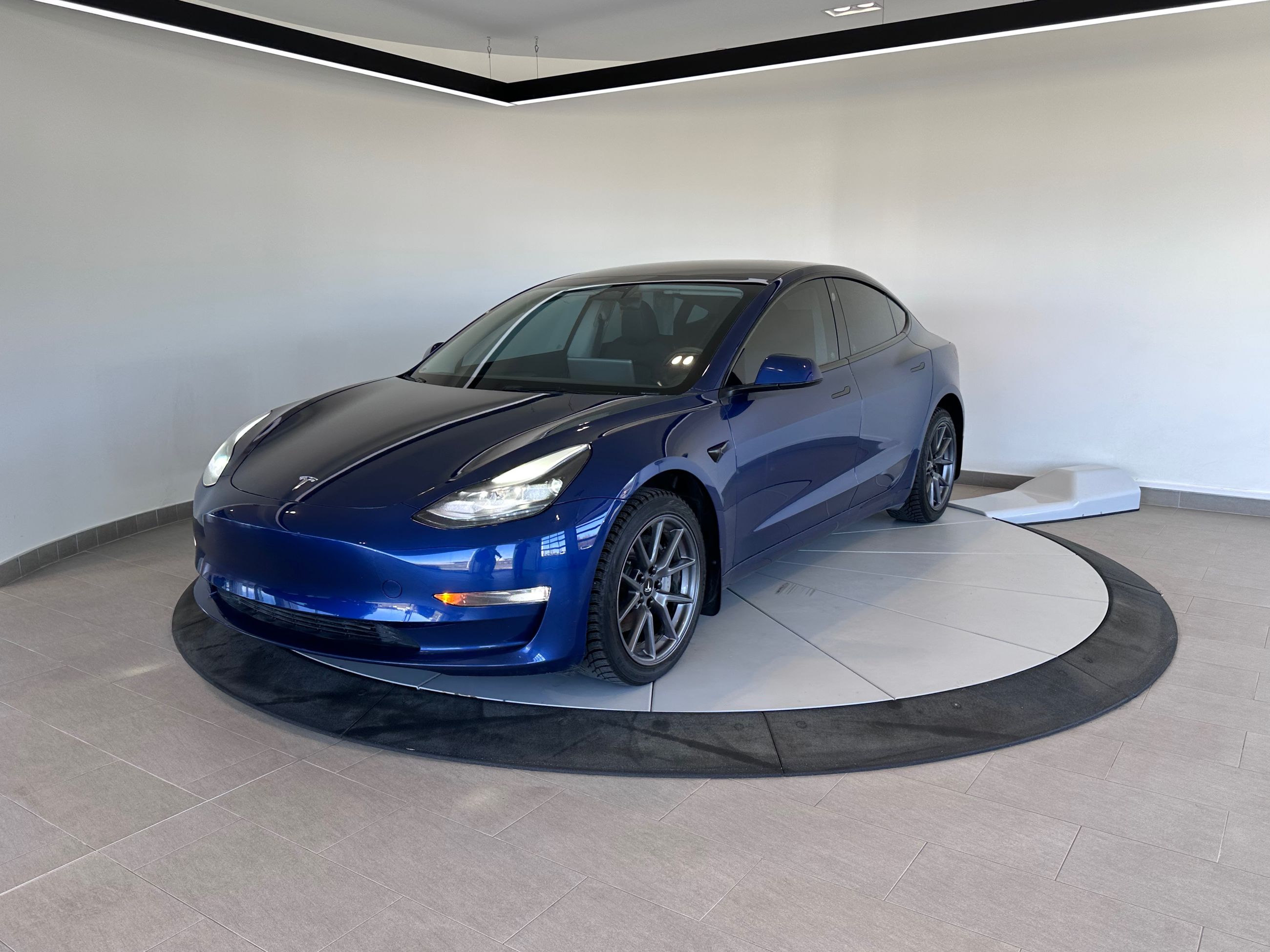 2023 Tesla MODEL 3 AWD LONG RANGE + CUIR + CAMERA + CHAUFFANT +WOW!++