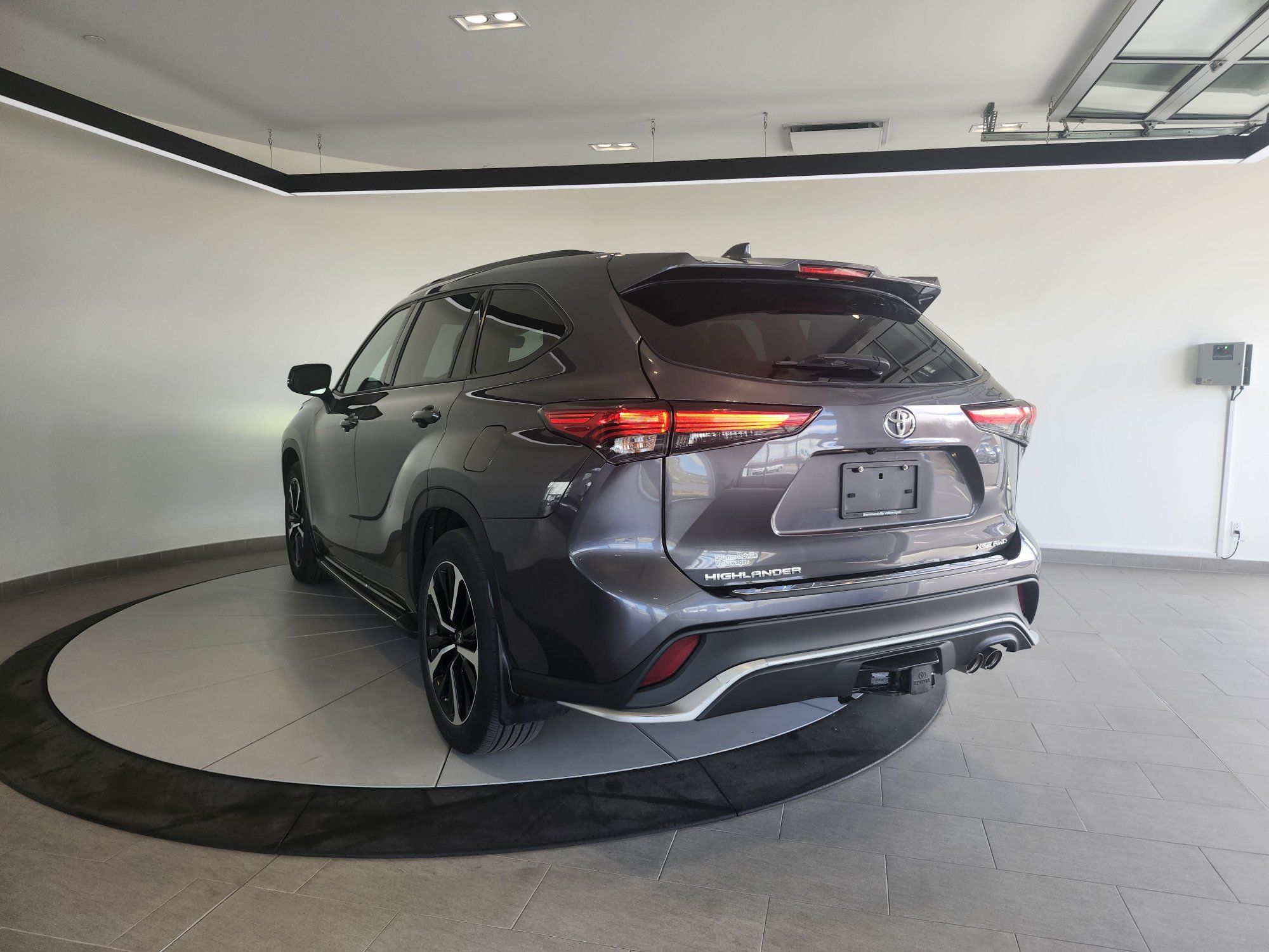Toyota Highlander XSE + CUIR ROUGE + TOIT + CARPLAY + A/C + RARE +++ 2021