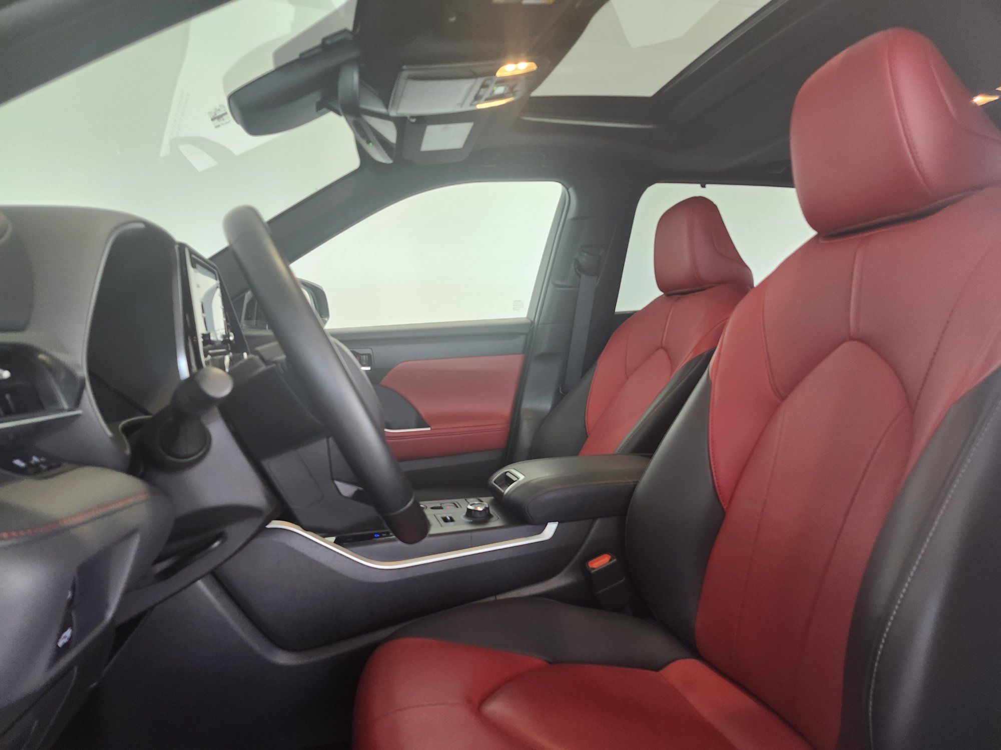 Toyota Highlander XSE + CUIR ROUGE + TOIT + CARPLAY + A/C + RARE +++ 2021
