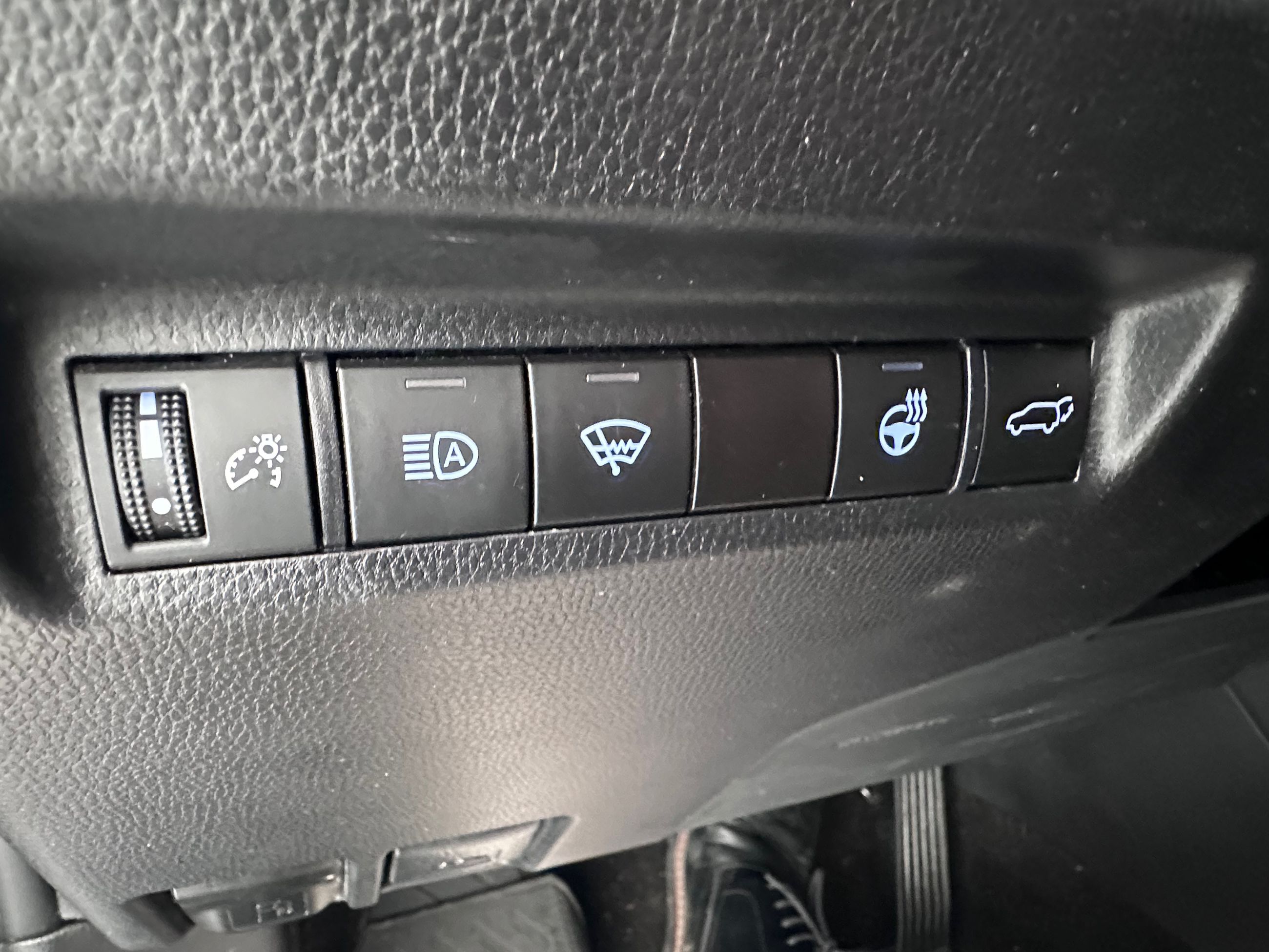 Toyota RAV4 XLE + AC + CARPLAY + CAMÉRA + TOIT OUVRANT ++ WOW 2022