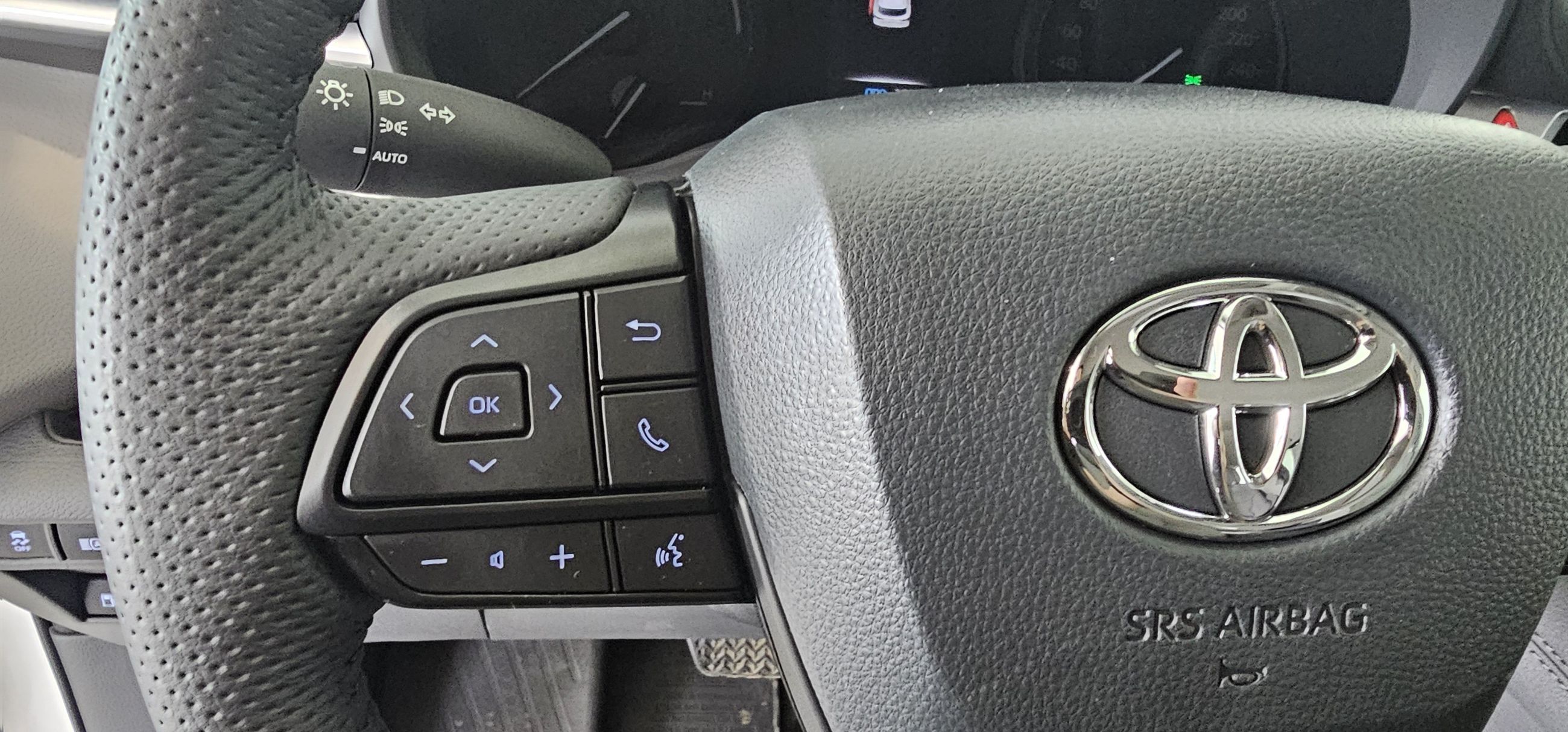 Toyota Sienna LE + AWD + 8 PASSAGERS + CAMERA + BAS KM + WOW +++ 2024
