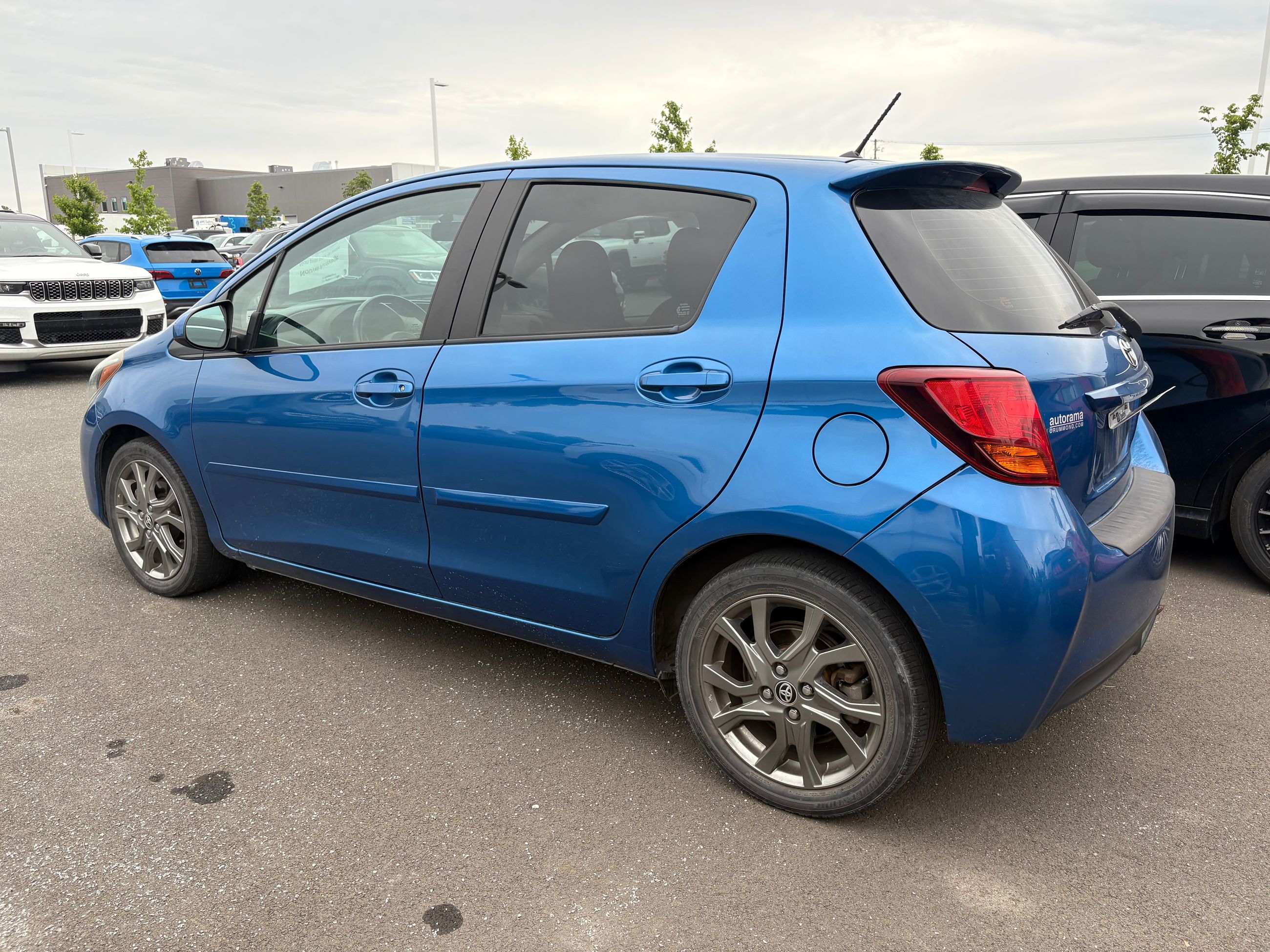 Toyota Yaris SE + BLUETOOTH + A/C + JAMAIS ACCIDENTE + WOW!+++ 2015