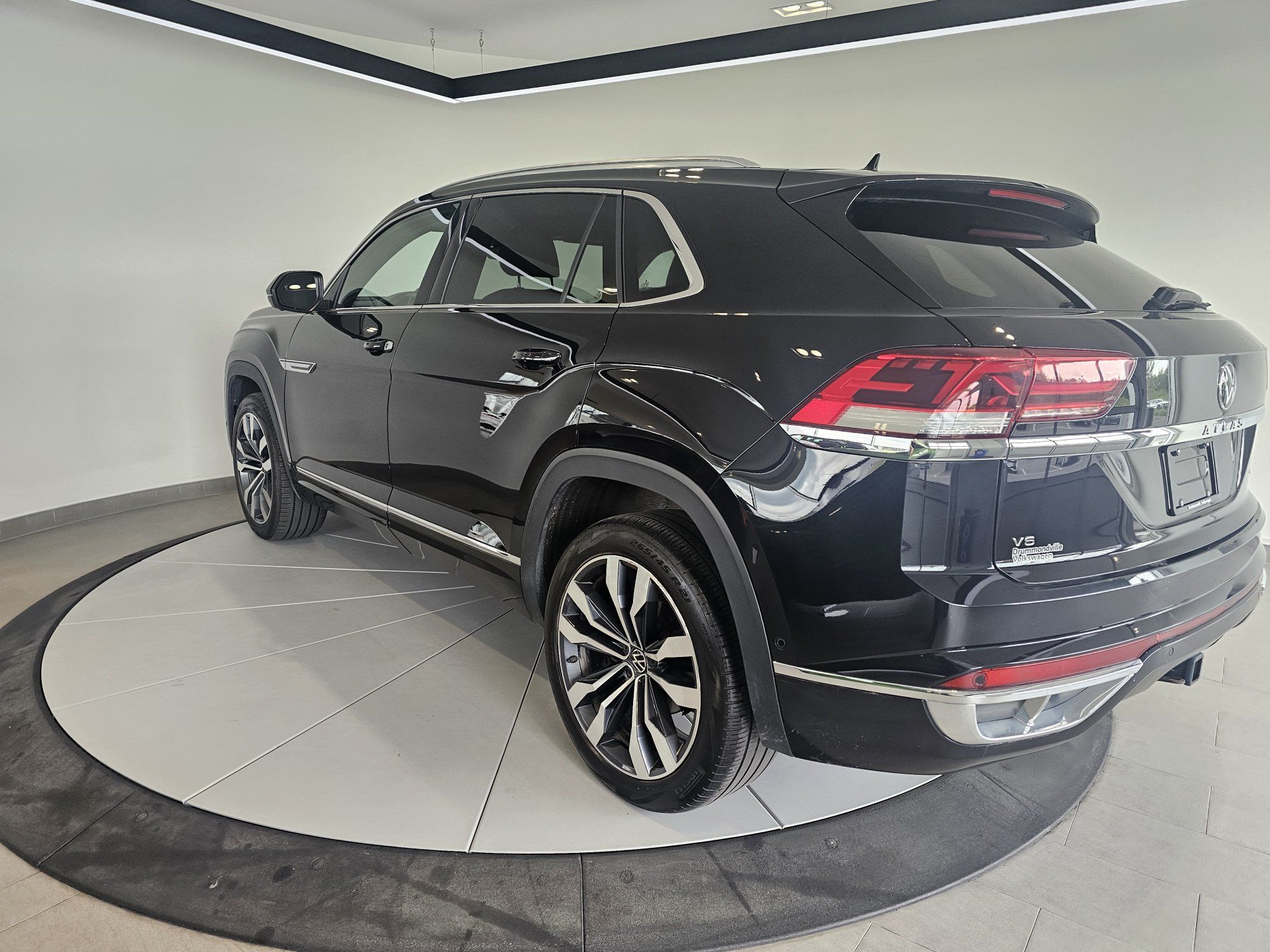 Volkswagen Atlas Cross Sport Execline + R-LINE + V6+ AWD+ CUIR+ CAMERA+ WOW++ 2023